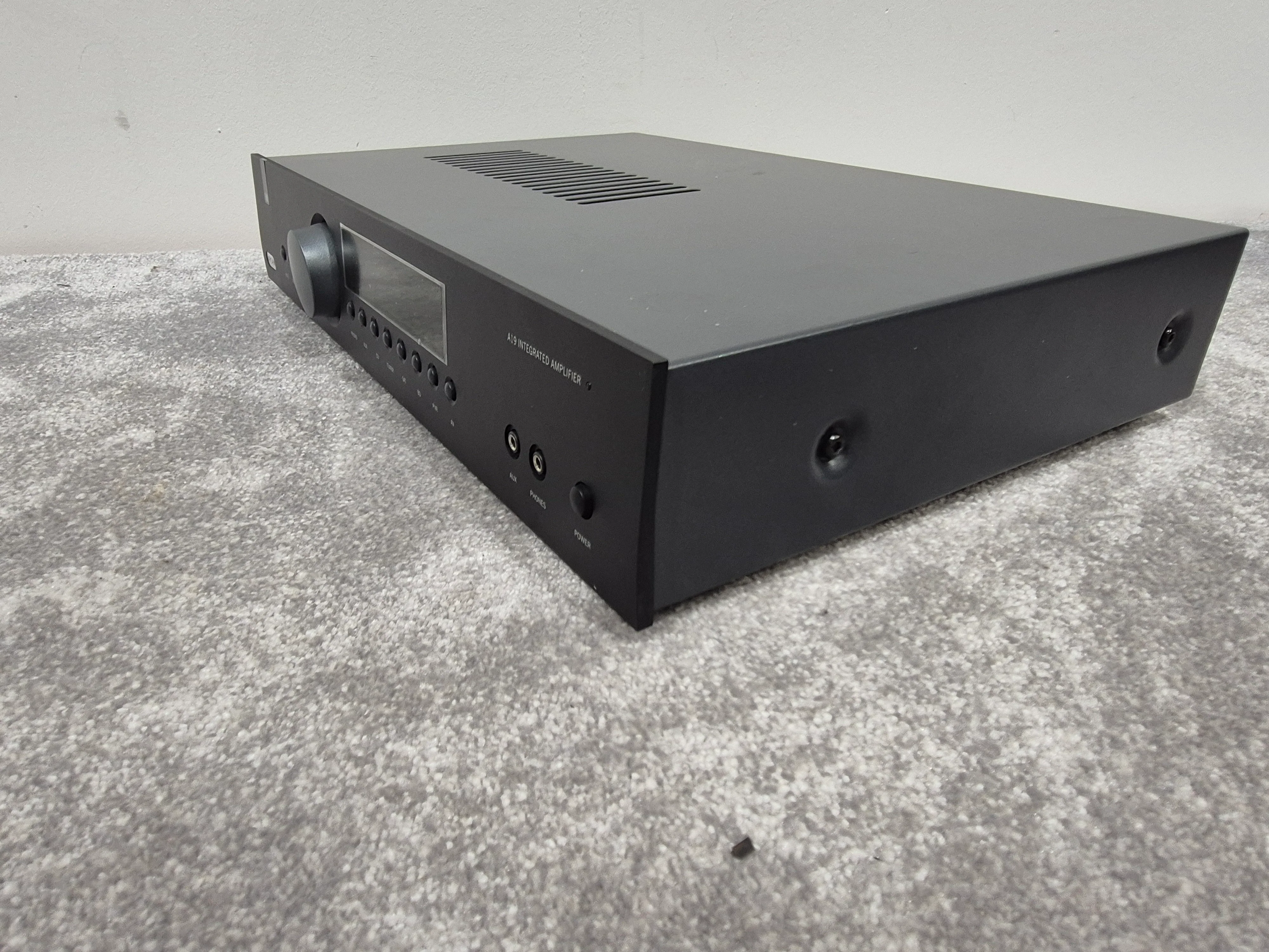 Arcam FMJ A19 Integrated Amplifier - Class G Technology - Excellent w/ Original Box - Image 12
