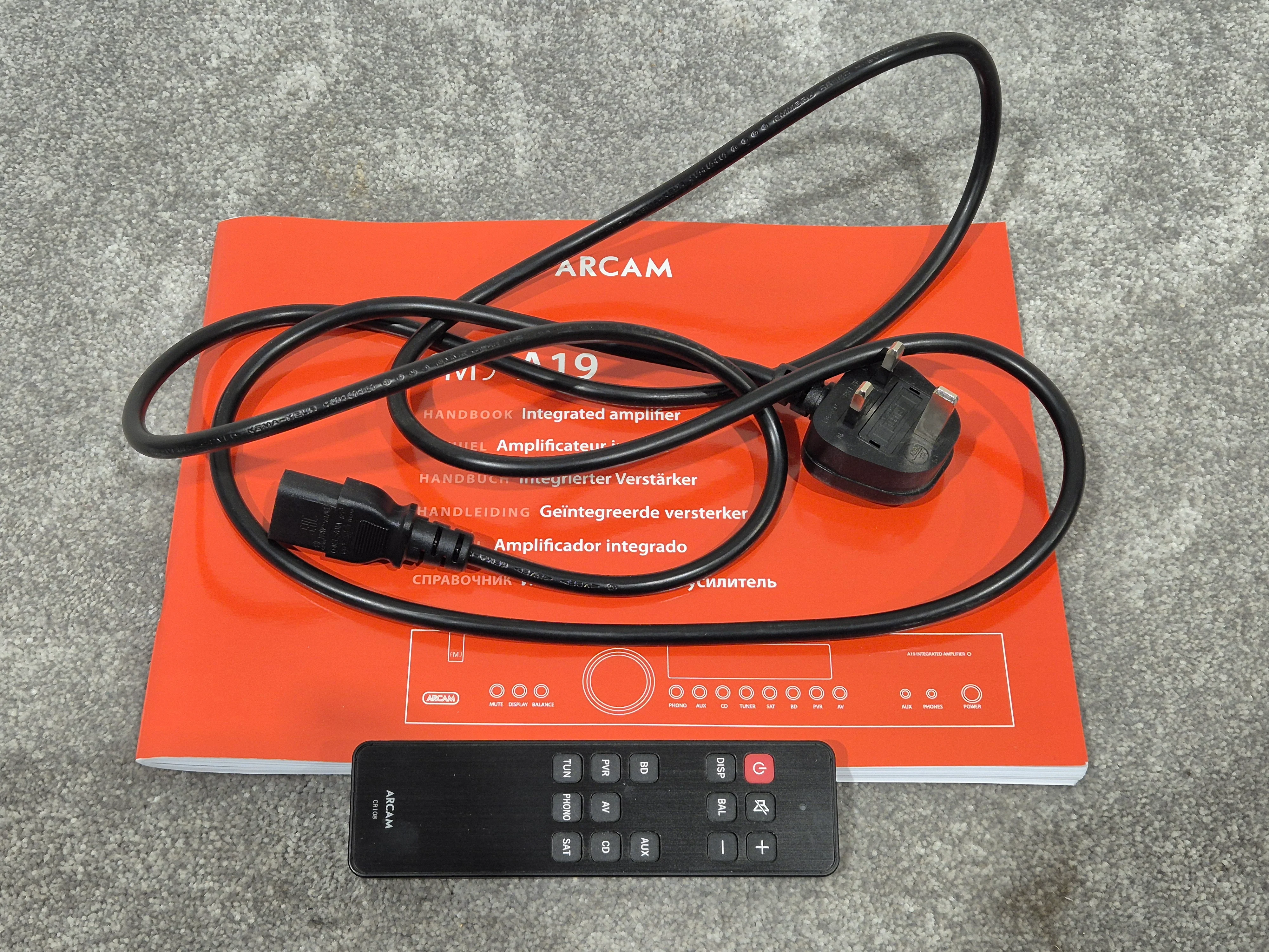 Arcam FMJ A19 Integrated Amplifier - Class G Technology - Excellent w/ Original Box - Image 13