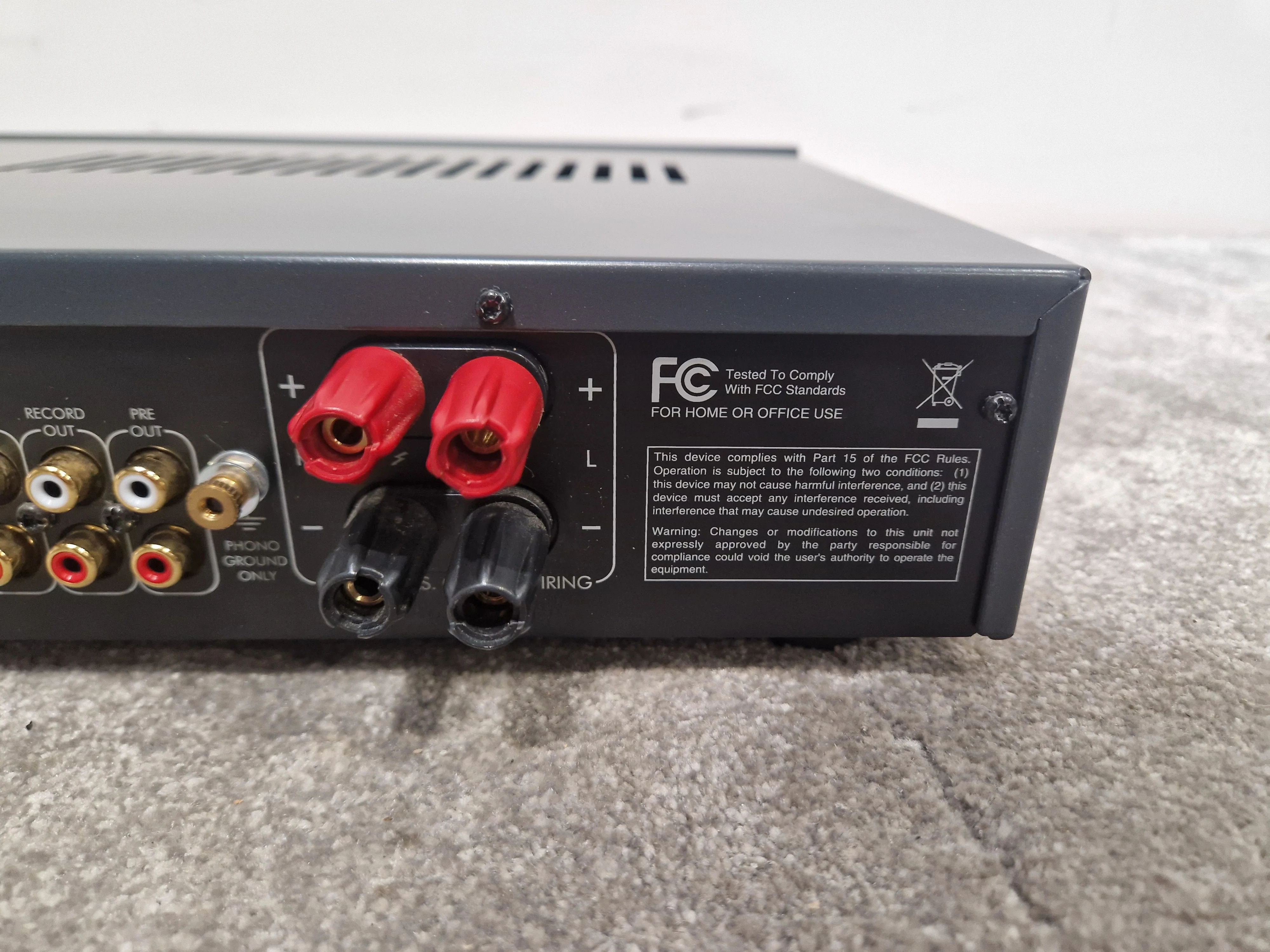 Arcam FMJ A19 Integrated Amplifier - 200W per Channel, Class G Technology - Excellent w/ Original Box & Power Supply & remote control - Image 11