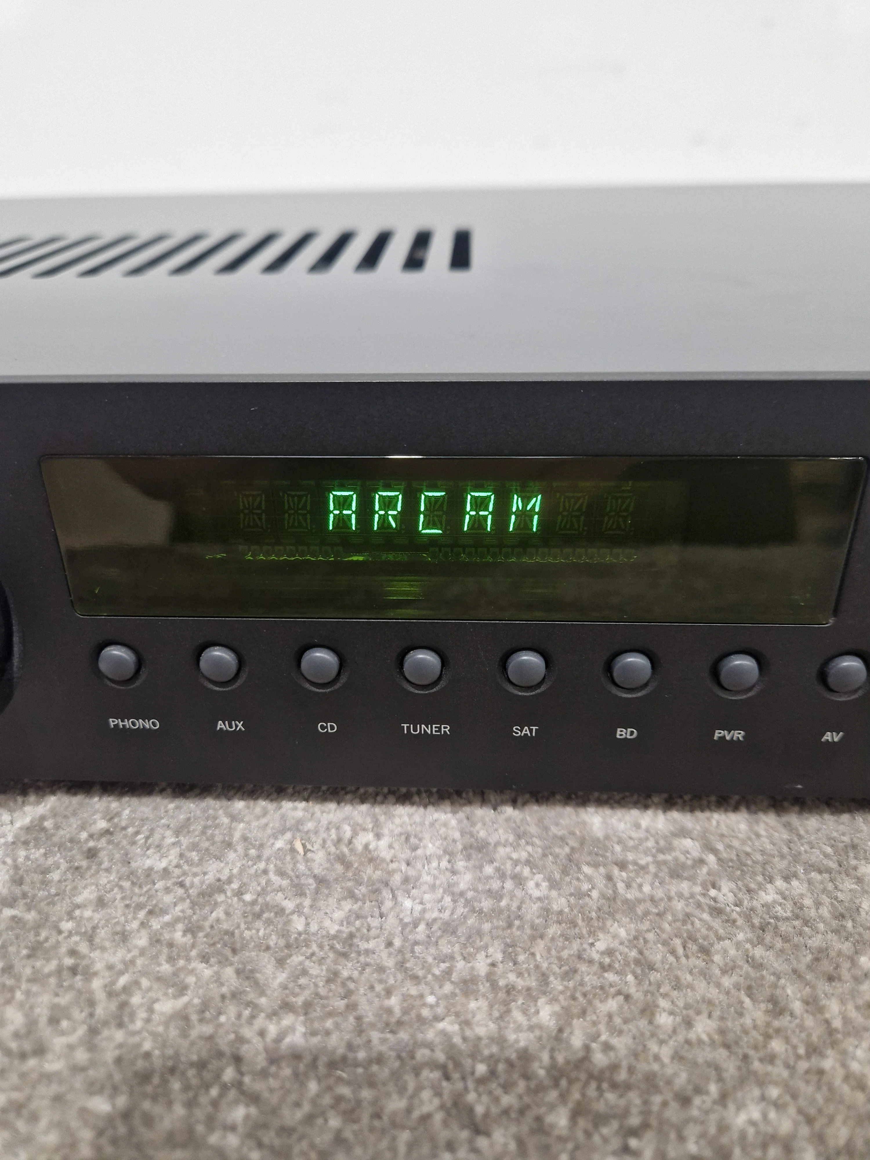 Arcam FMJ A19 Integrated Amplifier - 200W per Channel, Class G Technology - Excellent w/ Original Box & Power Supply & remote control - Image 14