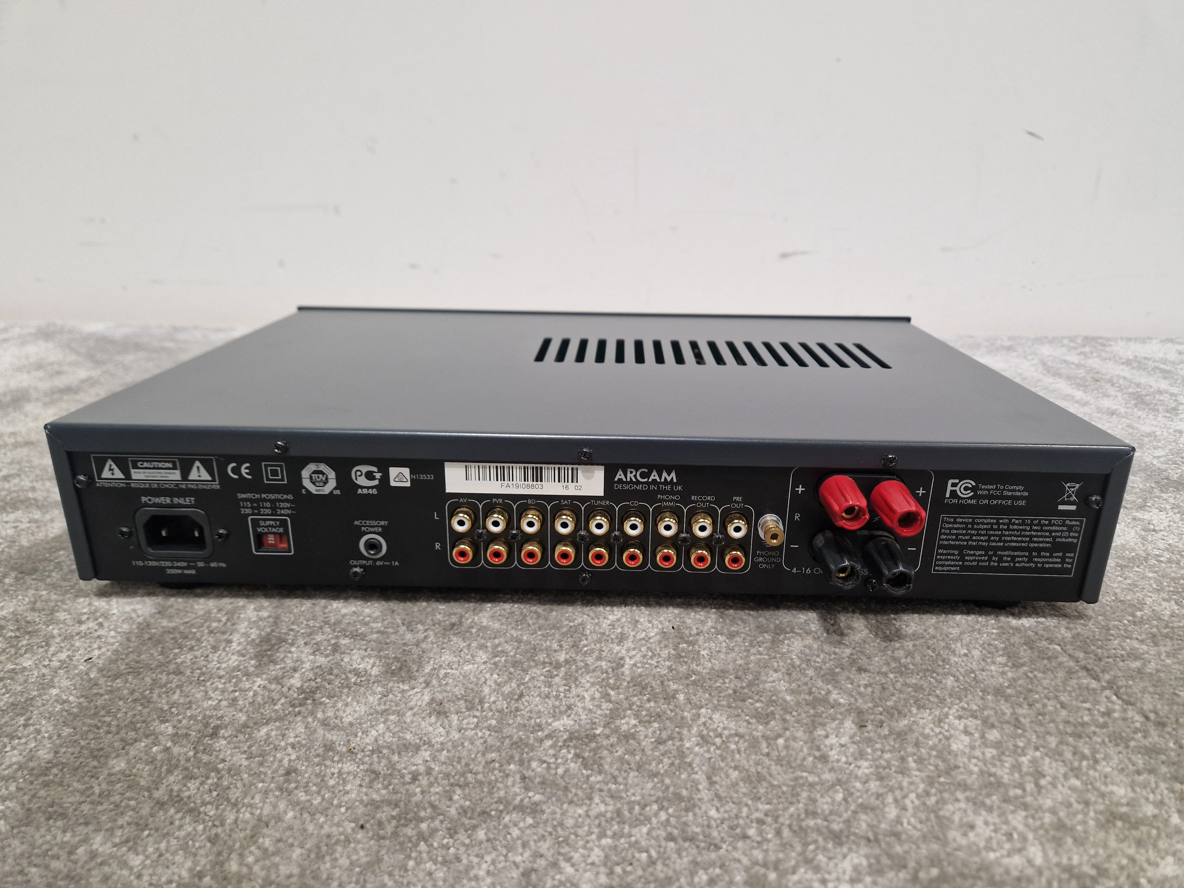 Arcam FMJ A19 Integrated Amplifier - 200W per Channel, Class G Technology - Excellent w/ Original Box & Power Supply & remote control - Image 5