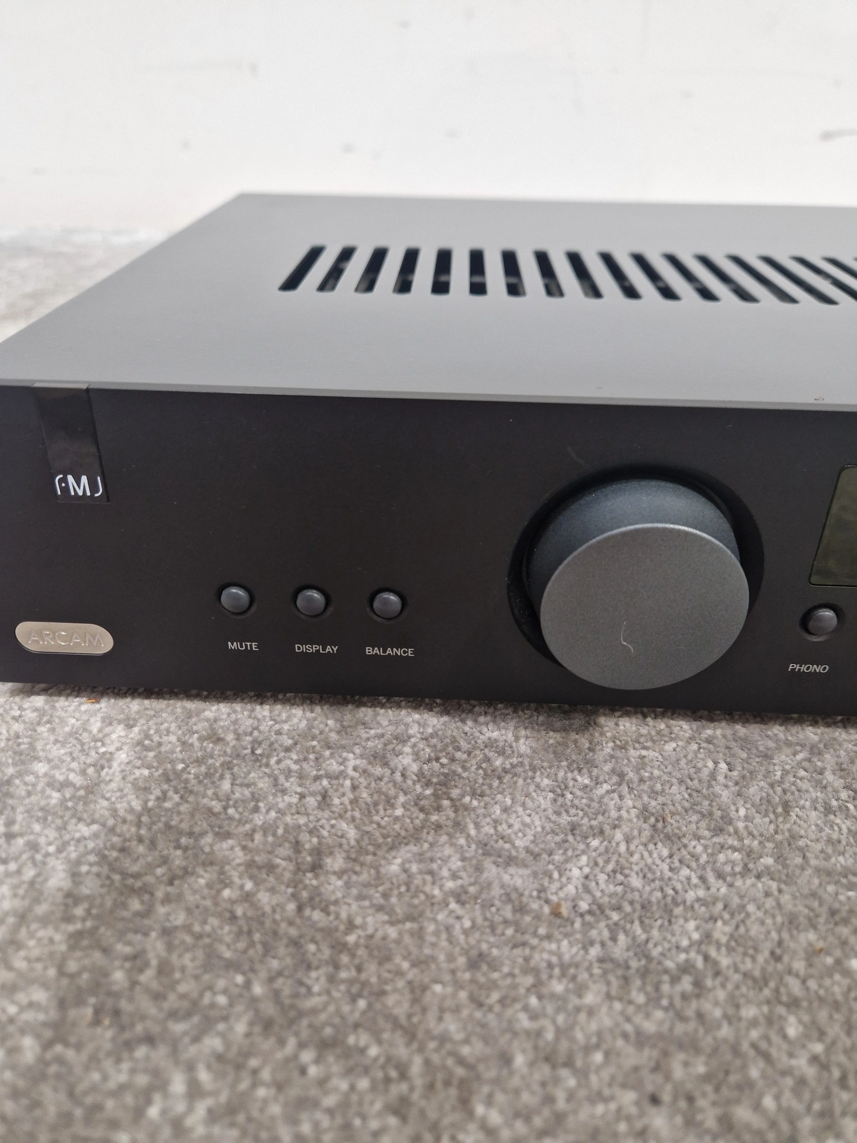 Arcam FMJ A19 Integrated Amplifier - 200W per Channel, Class G Technology - Excellent w/ Original Box & Power Supply & remote control - Image 9