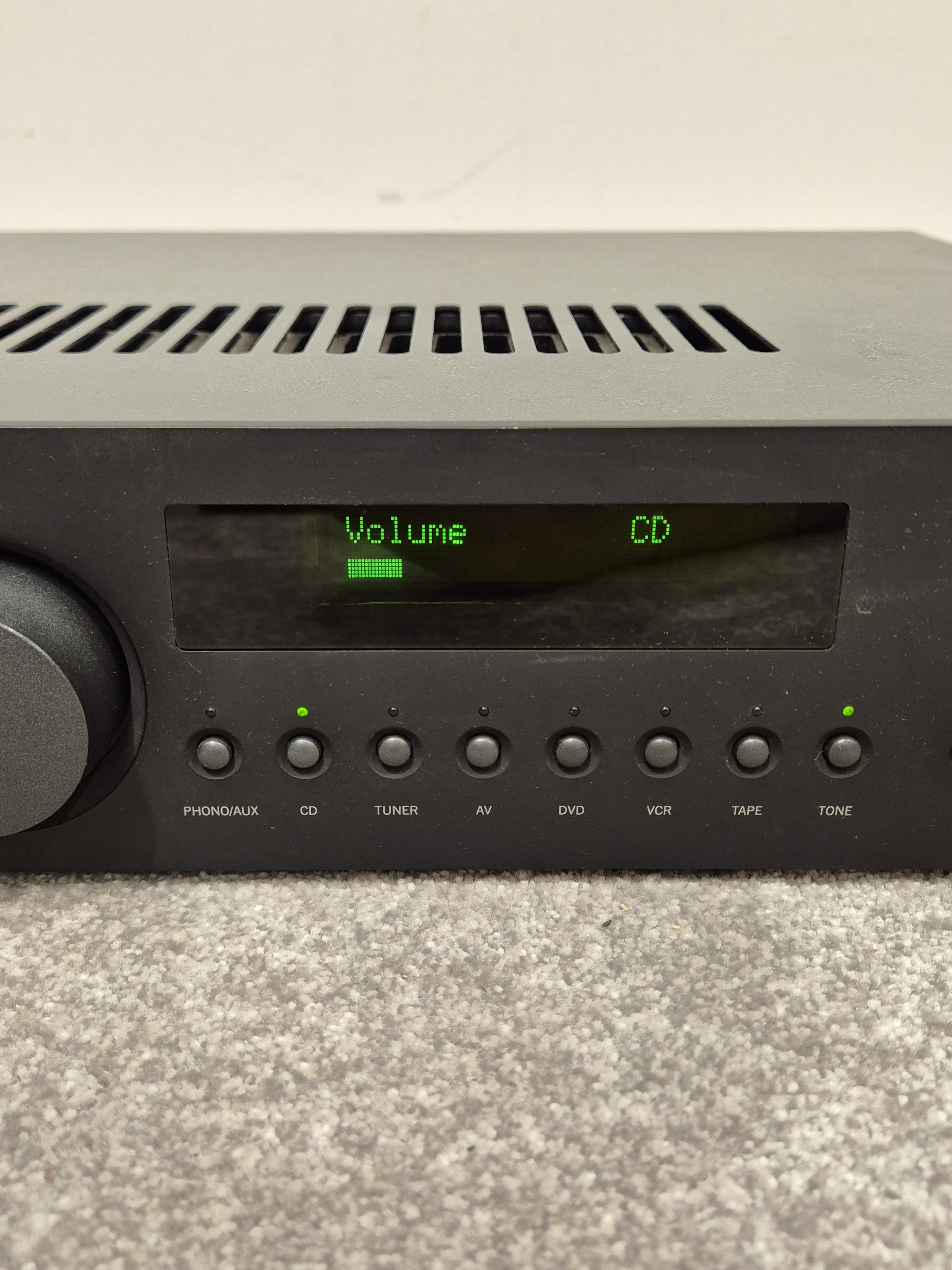 Arcam FMJ A32 - Integrated Amplifier - Image 3