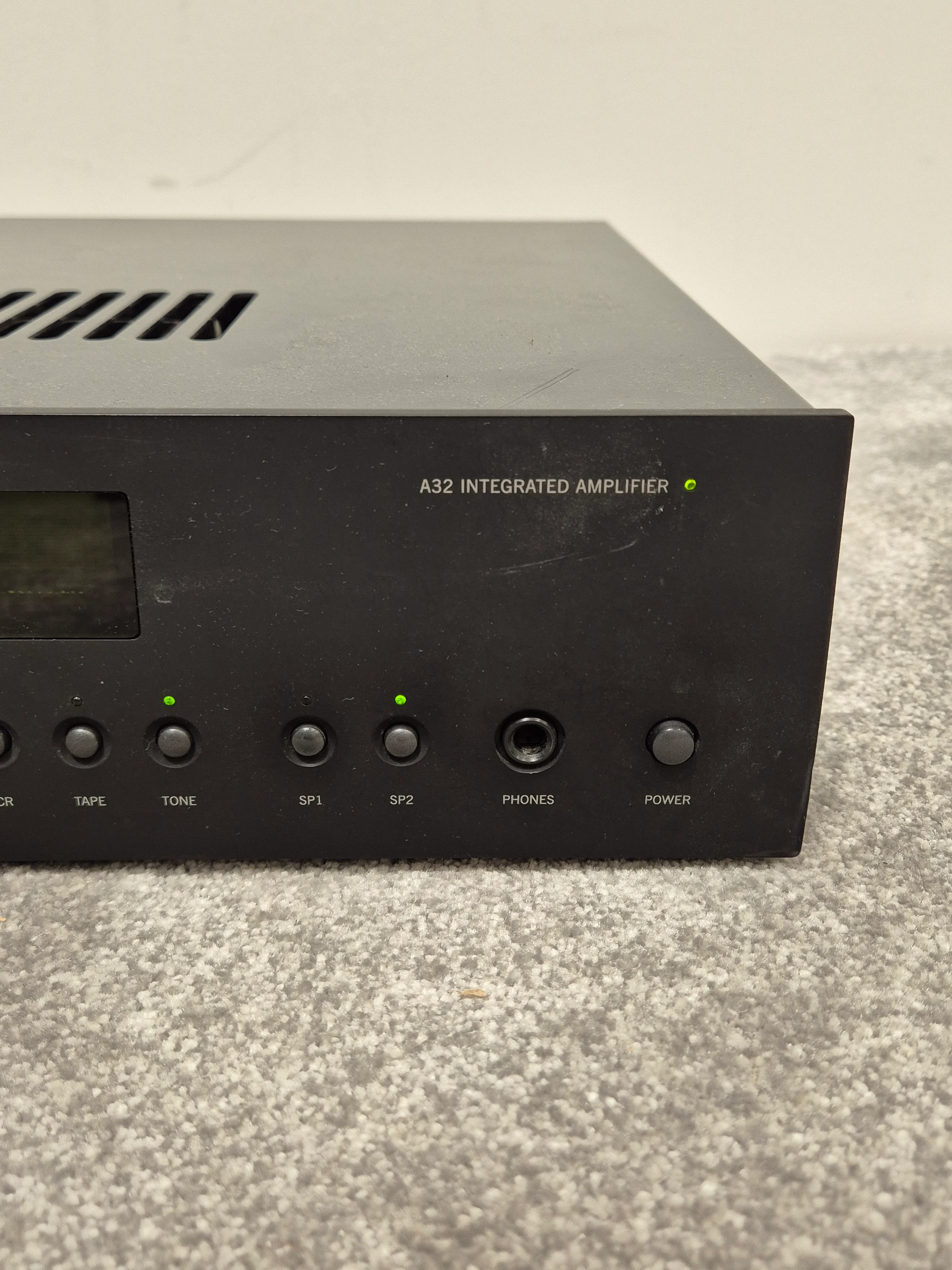 Arcam FMJ A32 - Integrated Amplifier - Image 4