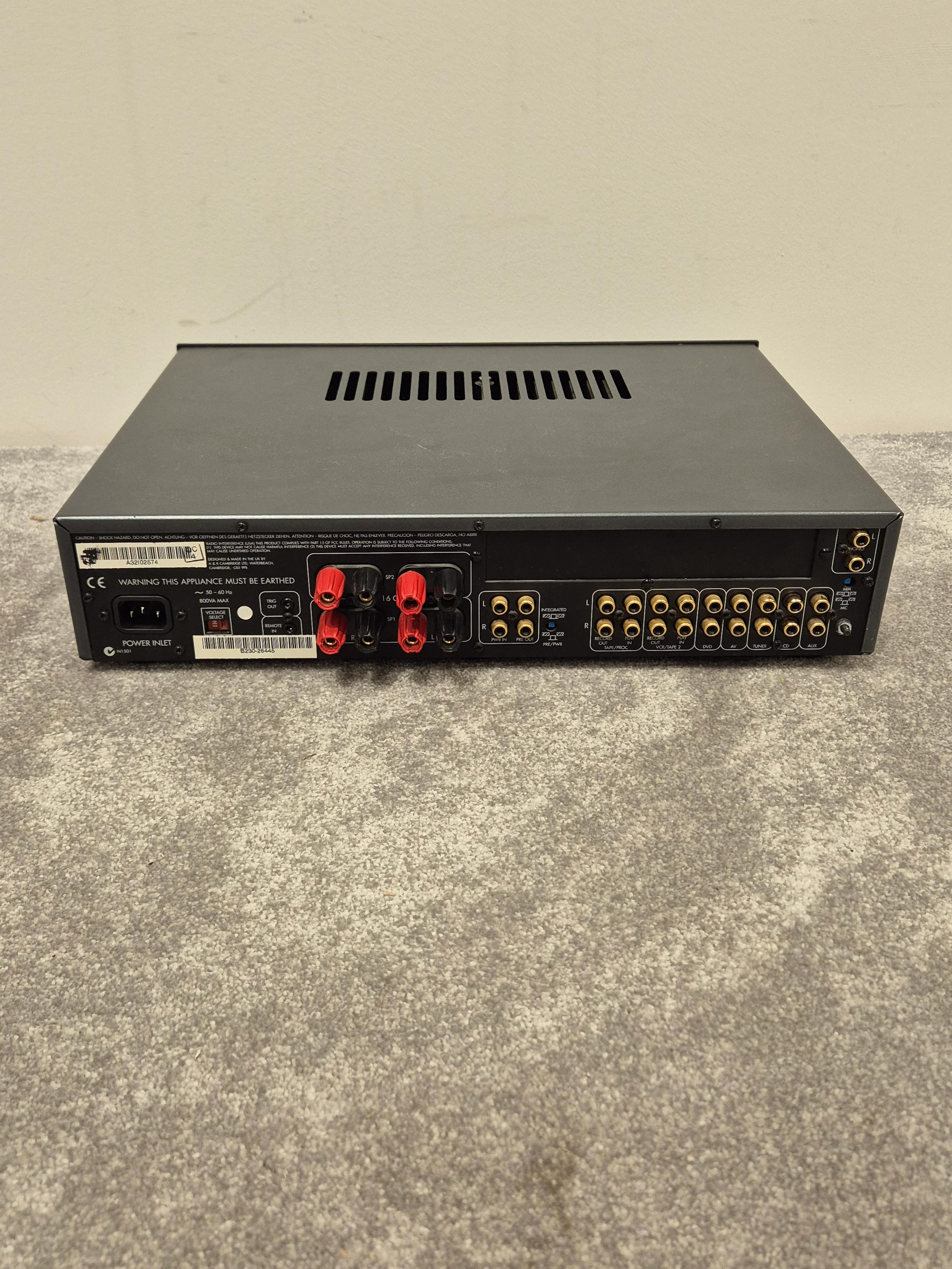 Arcam FMJ A32 - Integrated Amplifier - Image 7