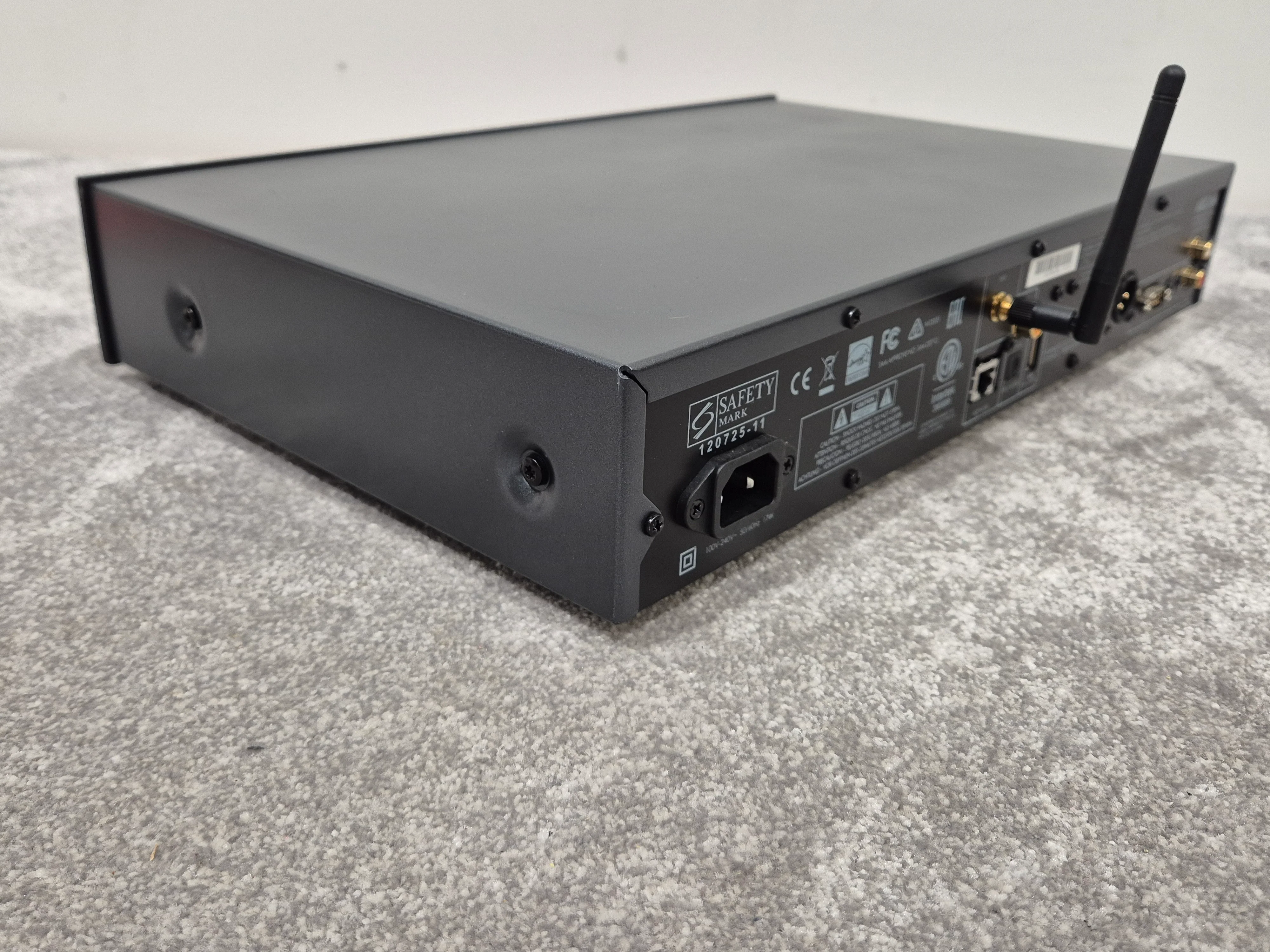 Arcam FMJ CDS27 - High Quality CD/SACD Player w/ Original Box - Image 11