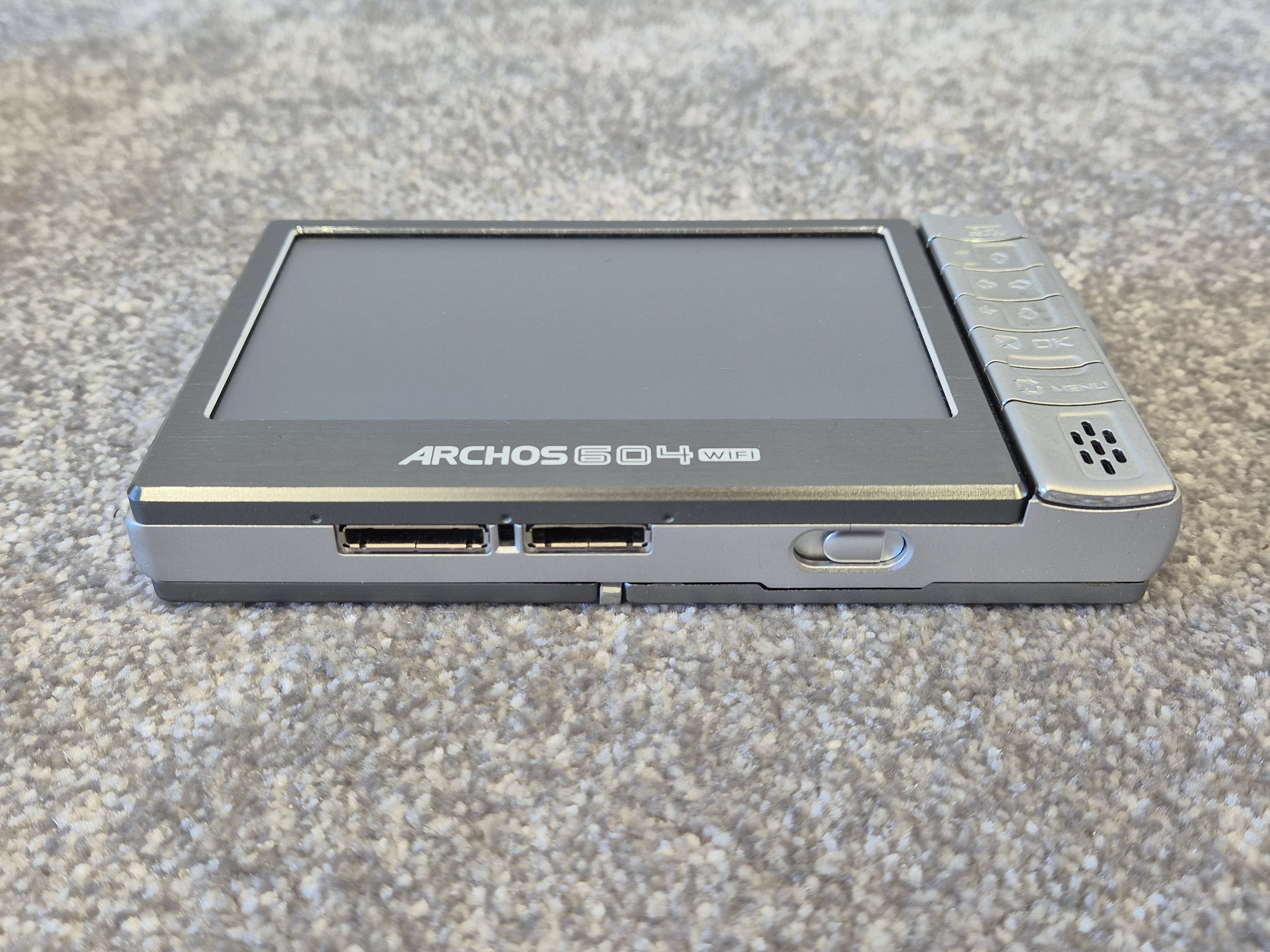 ARCHOS 604 WiFi - Portable Digital Media Player - Image 6