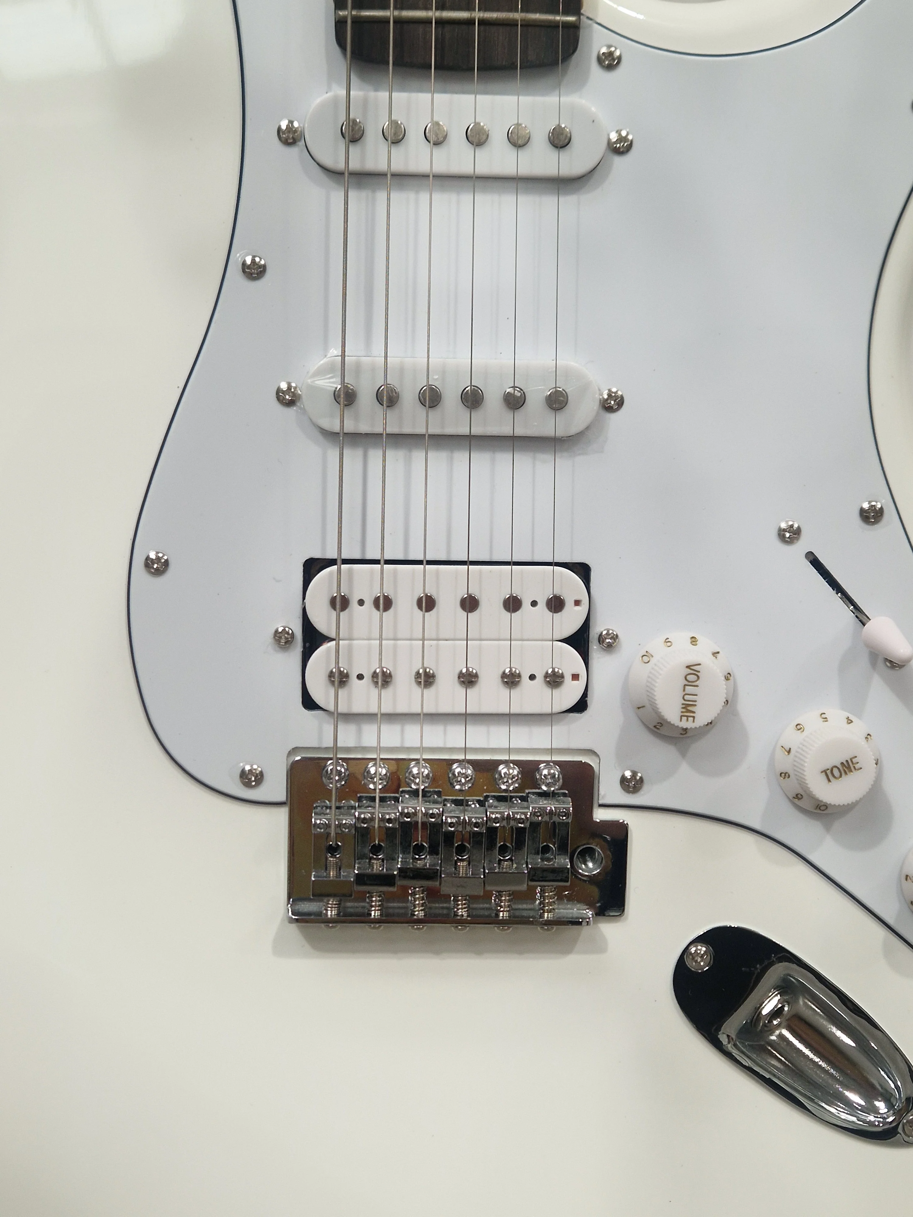 Aria Pro II STG-004 Electric Guitar – SSH Pickup Layout & Maple Neck – Mint - Image 4