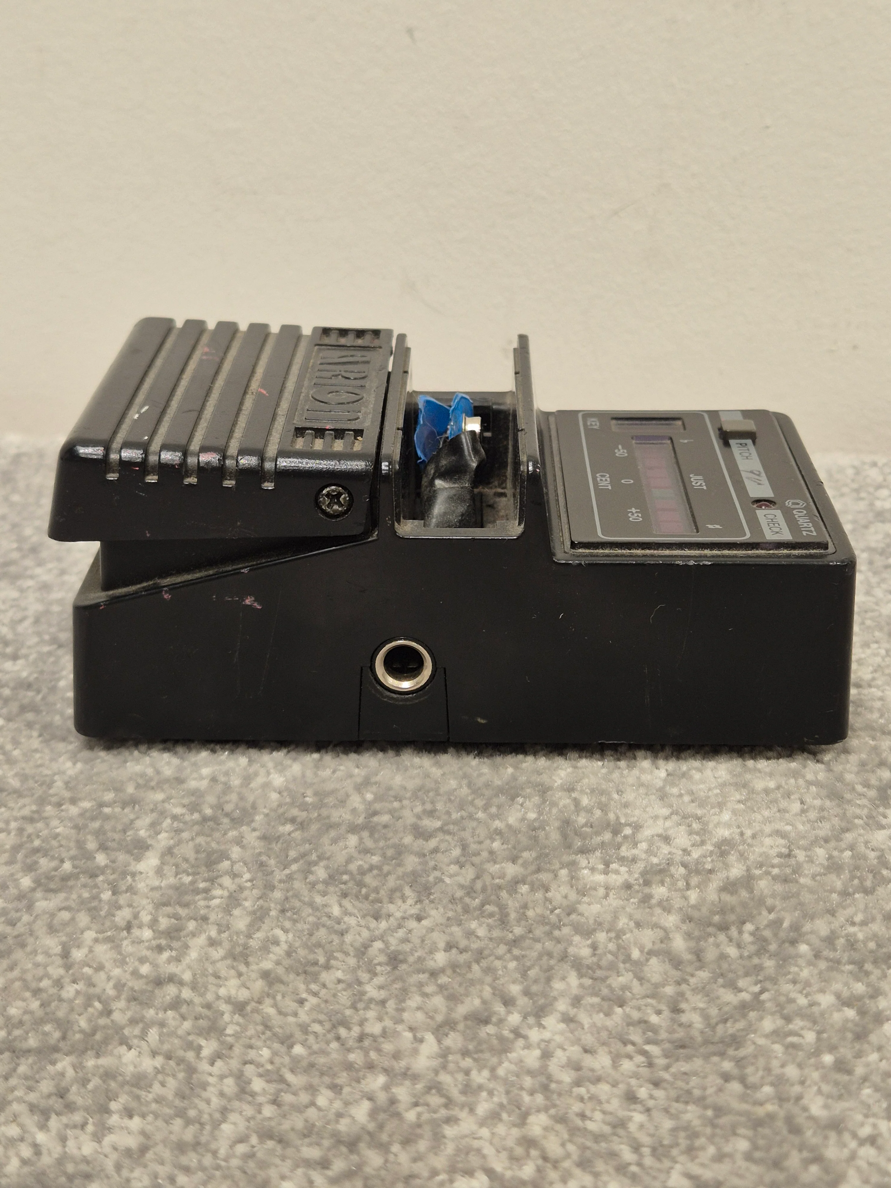 Arion HU-8500 – Stage Tuner Pedal – Good - Image 4