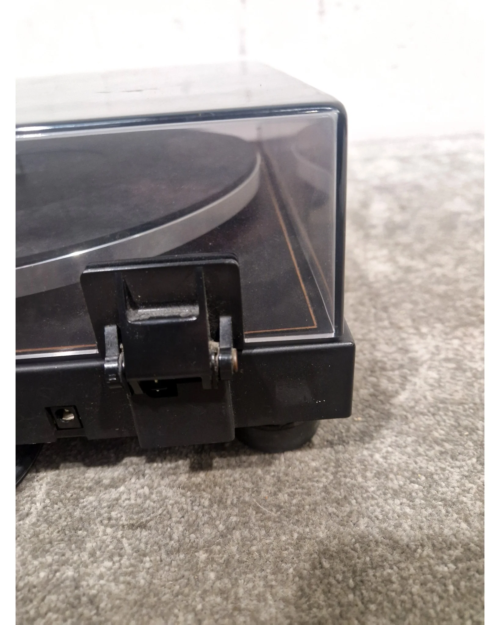 Ariston Q Deck Turntable - Black Turntable - Audiophile Quality - Very Good w/ Original Box & New Needle - Image 3