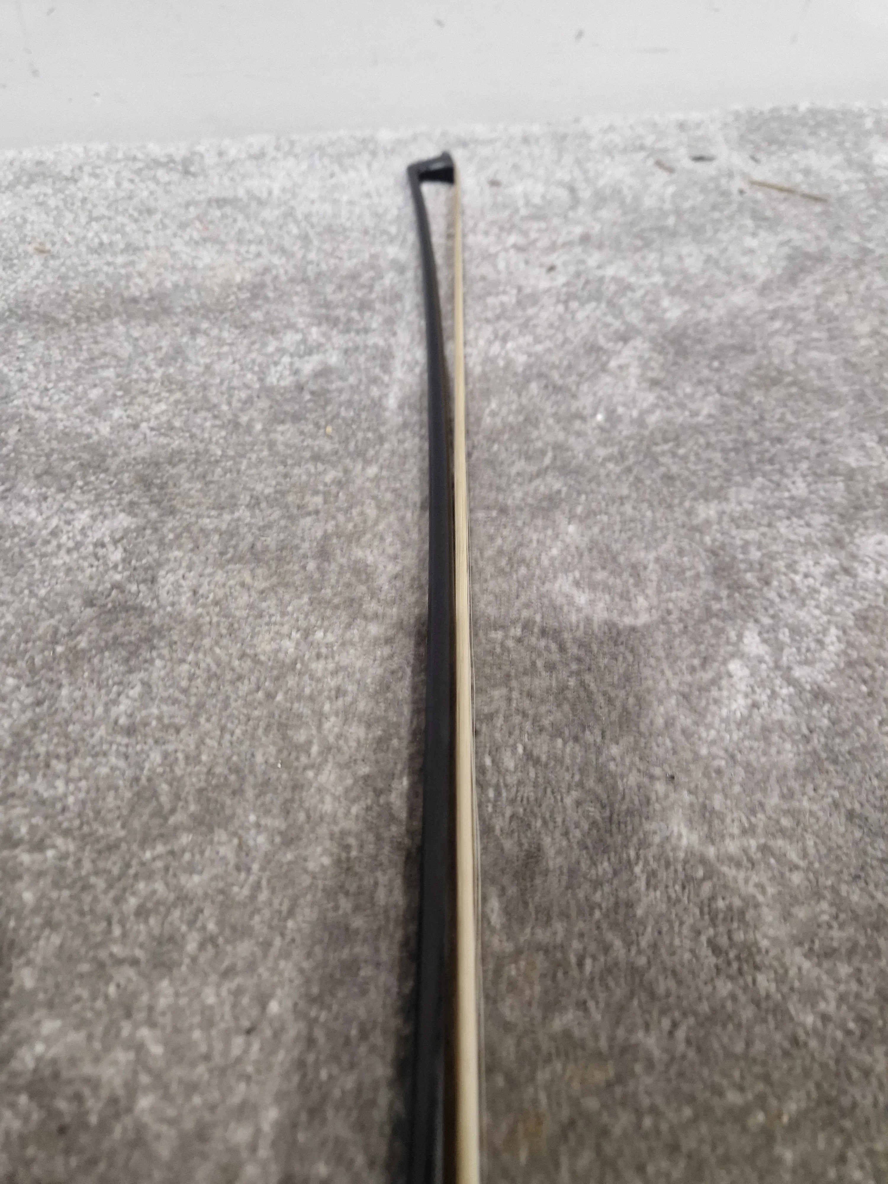 Artino BF-11 Violin Bow 4/4 Size Carbon Finish - Carbon Fiber - Excellent - Image 2