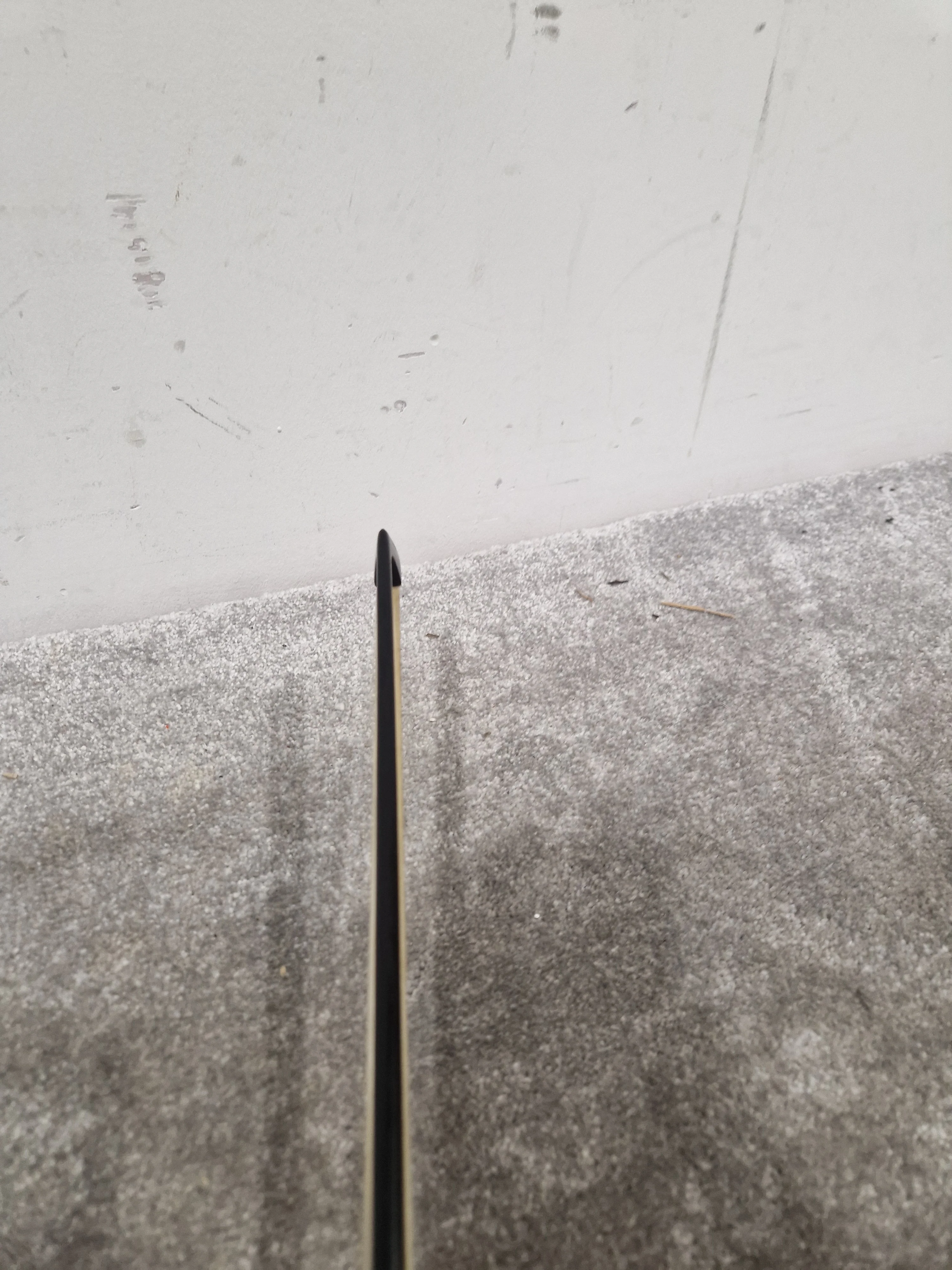 Artino BF-11 Violin Bow 4/4 Size Carbon Finish - Carbon Fiber - Excellent - Image 4