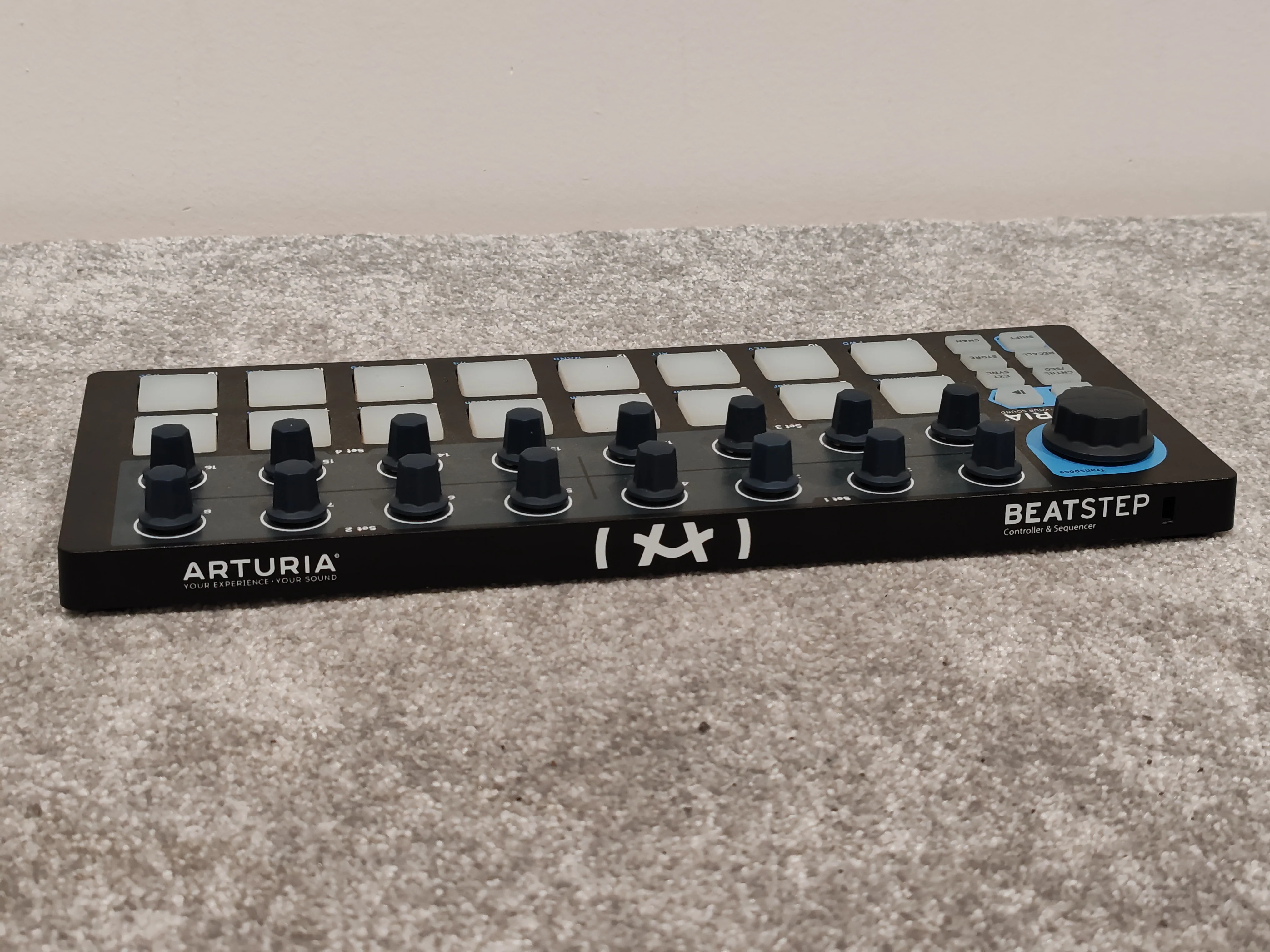 Arturia Beatstep Compact Controller and Sequencer - Image 3