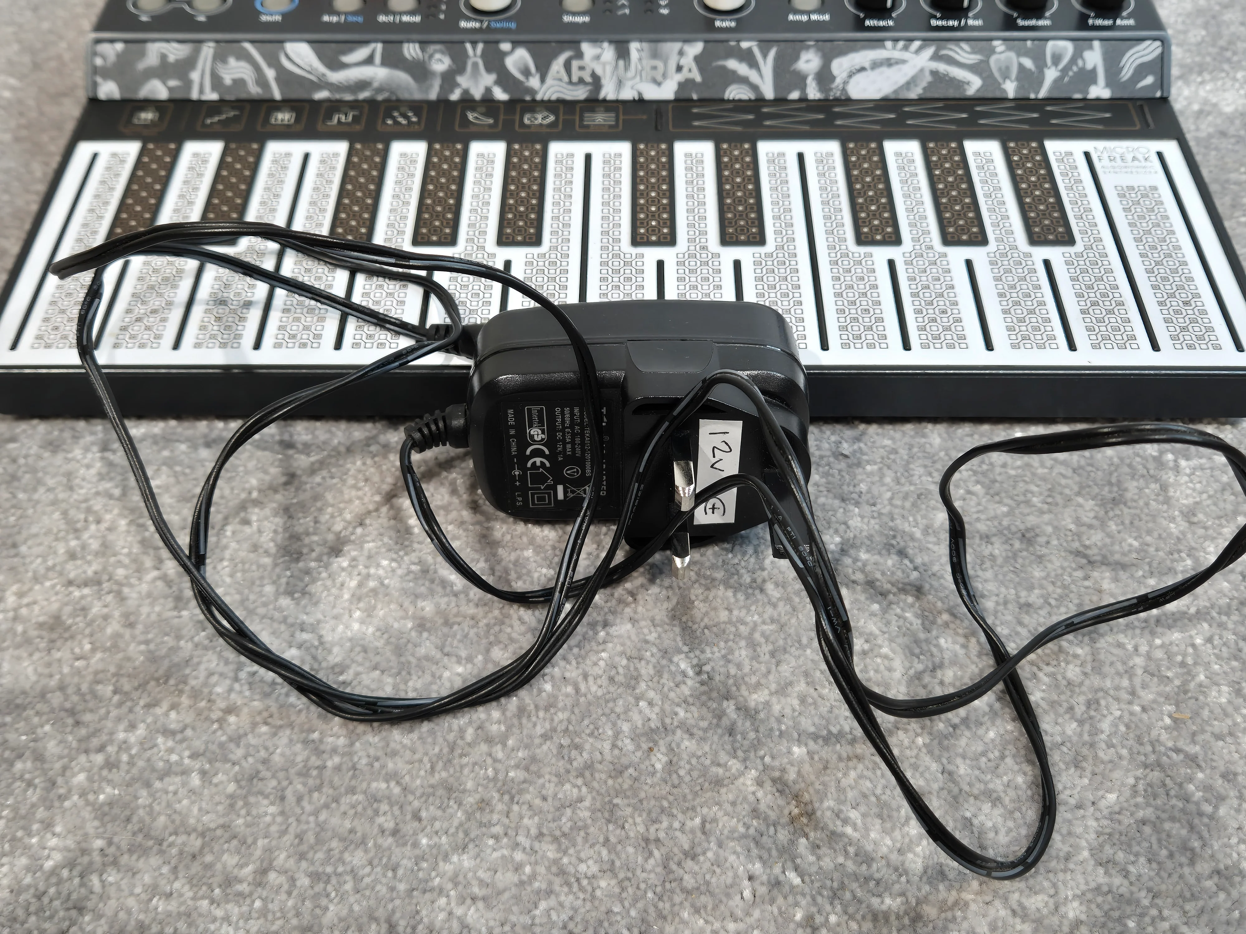 Arturia Microfreak - Hybrid Experimental Synthesizer + Power Cable - Image 8