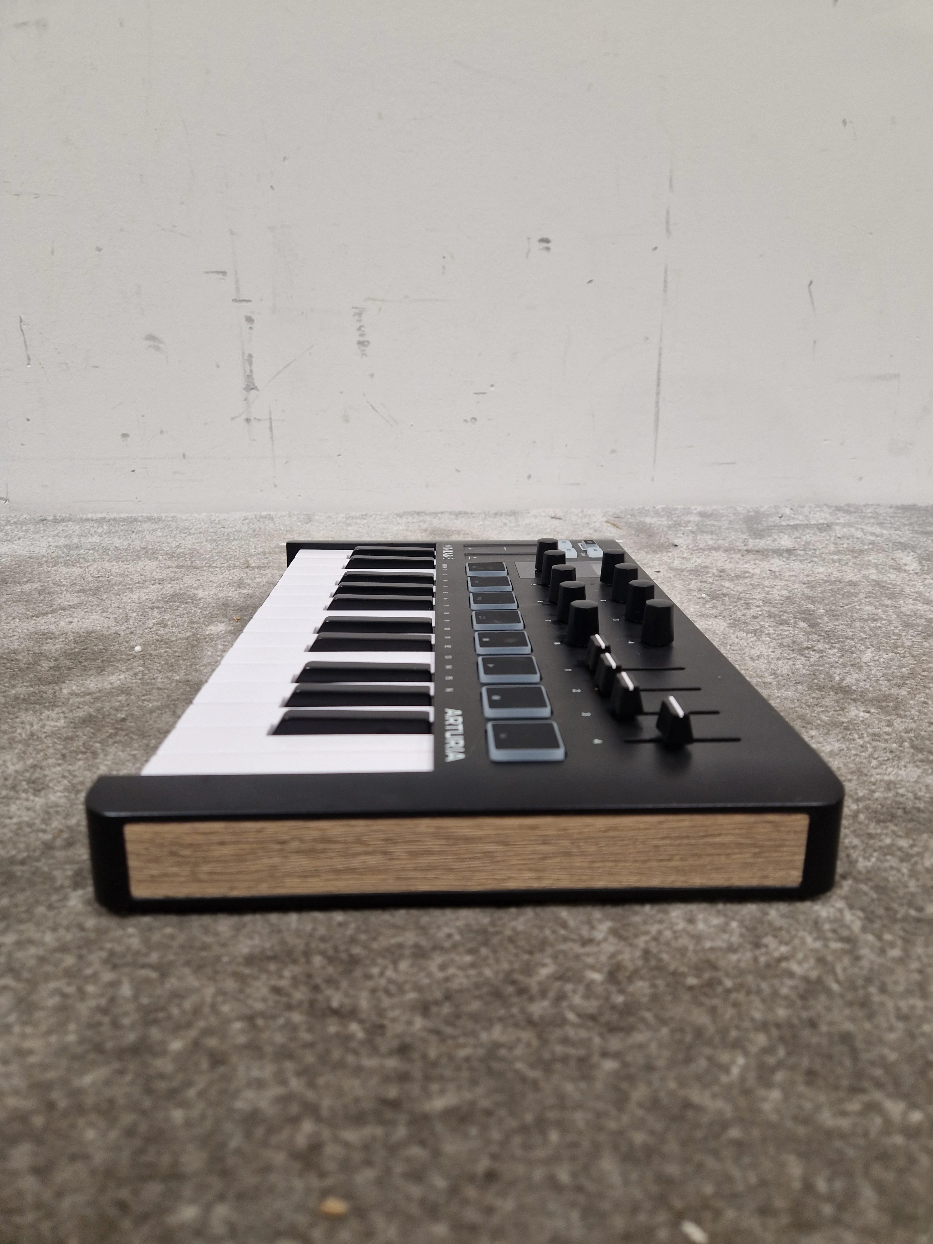 Arturia Minilab 3 MIDI Controller - Compact Design - Excellent - Image 3