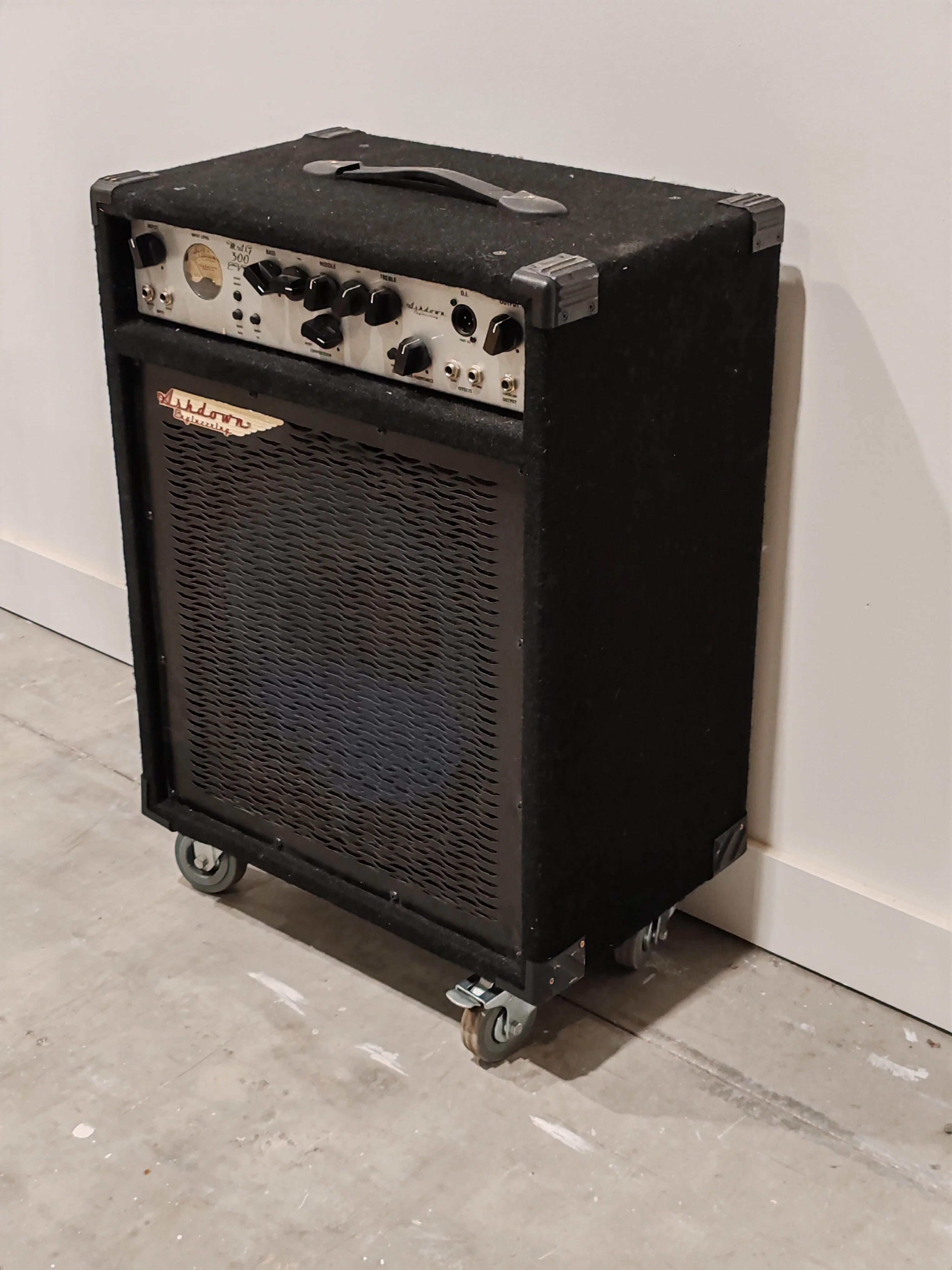 Ashdown Engineering MAG300 Evo II Combo Bass Amp - Image 5