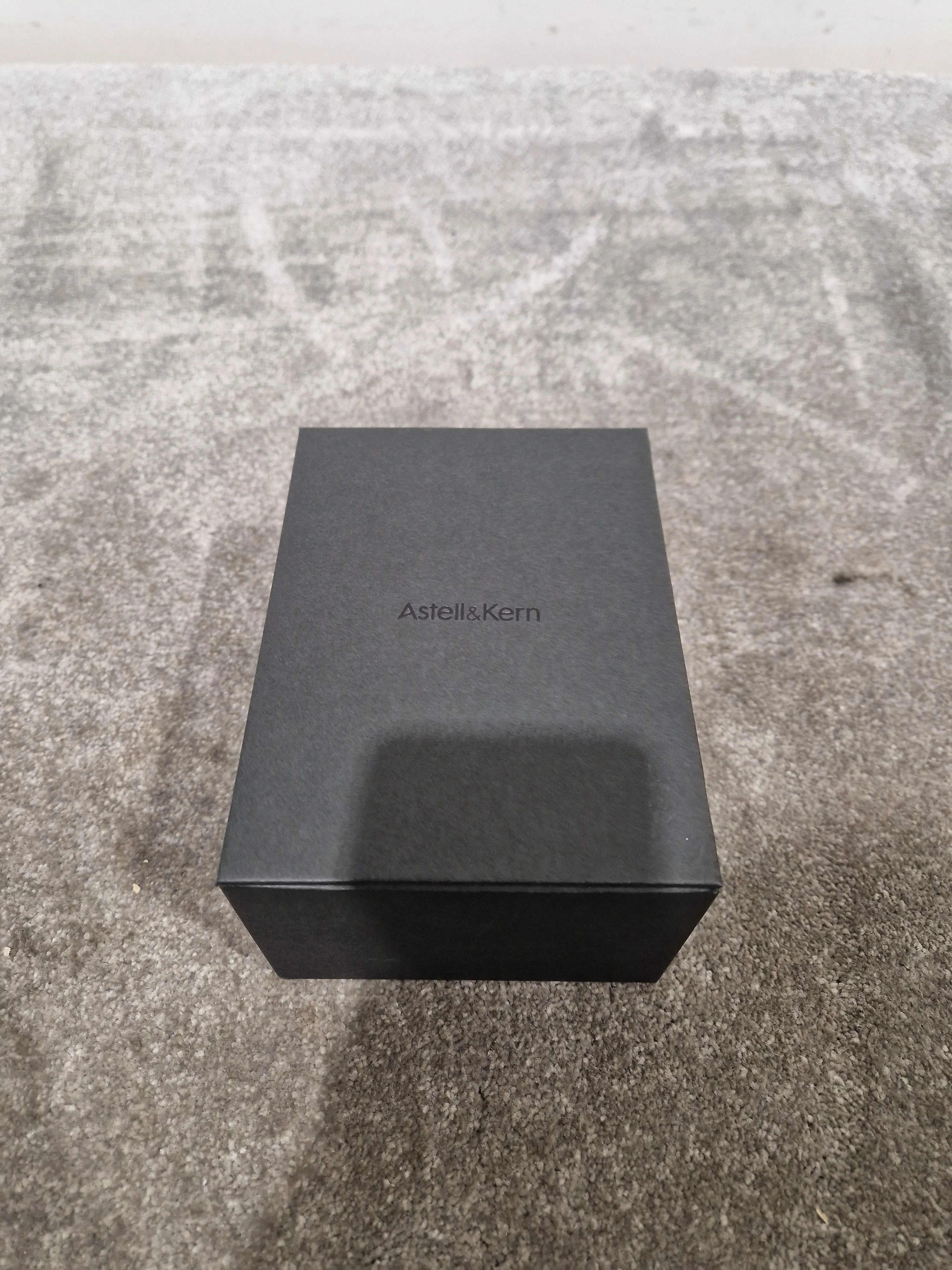 Astell&kern AK ZERO2 In-Ear Monitors - Audiophile Sound - Excellent w/ Original Box & Hard Case - Image 12