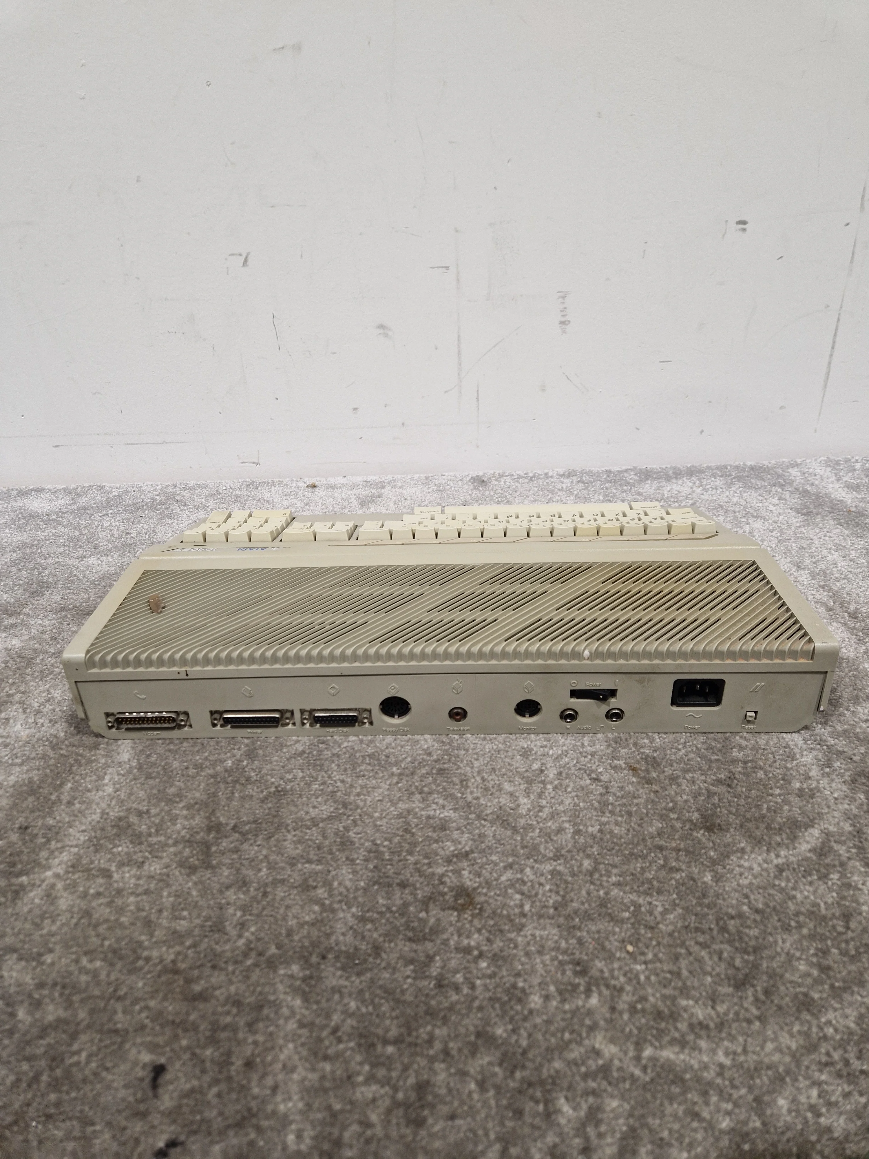 Atari 1040STE - Vintage Home Computer - Spares or Repair - Image 5
