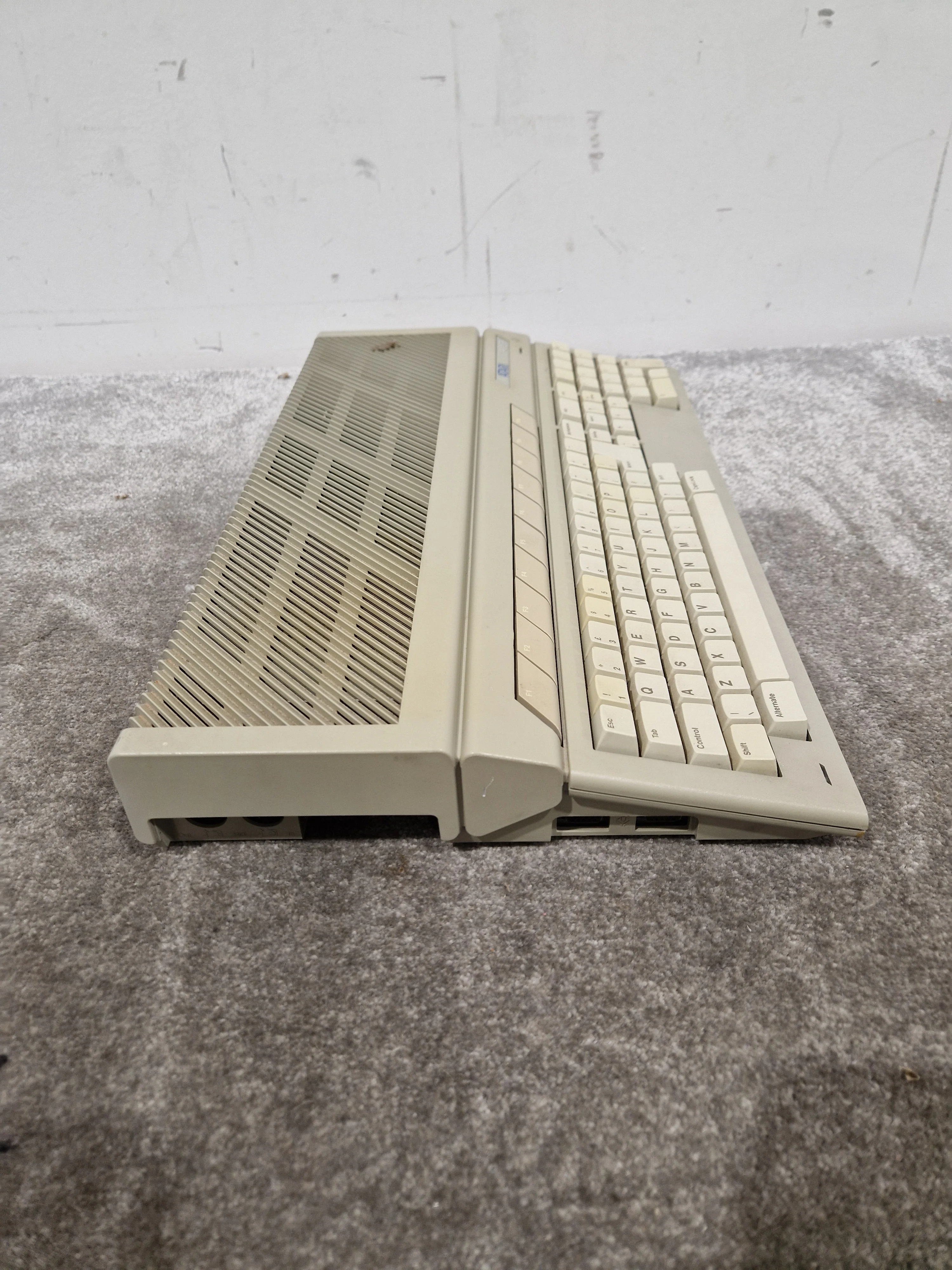 Atari 1040STE - Vintage Home Computer - Spares or Repair - Image 9