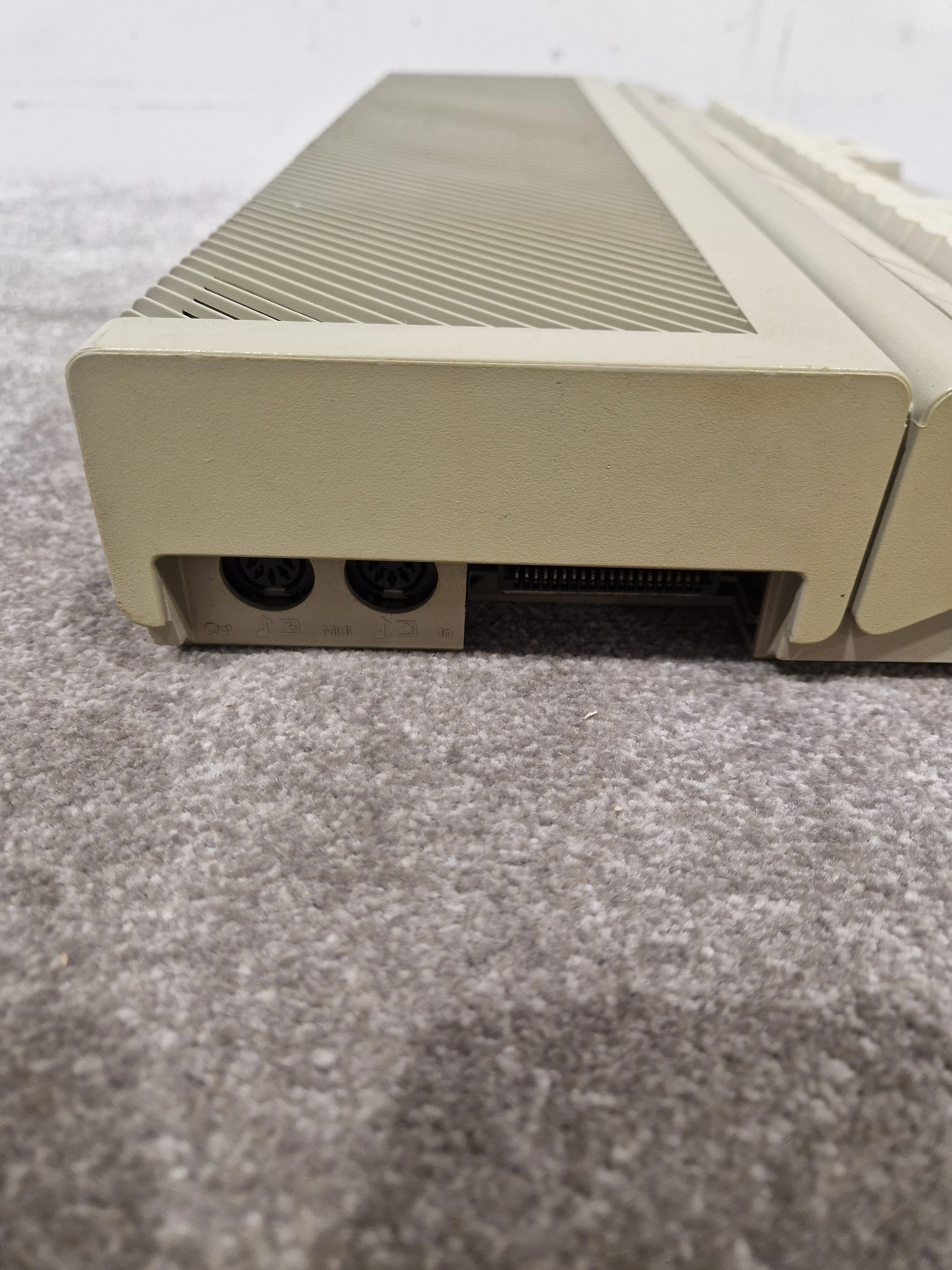 Atari 1040STFM - Classic Home Computer - Spares or Repair - Image 10