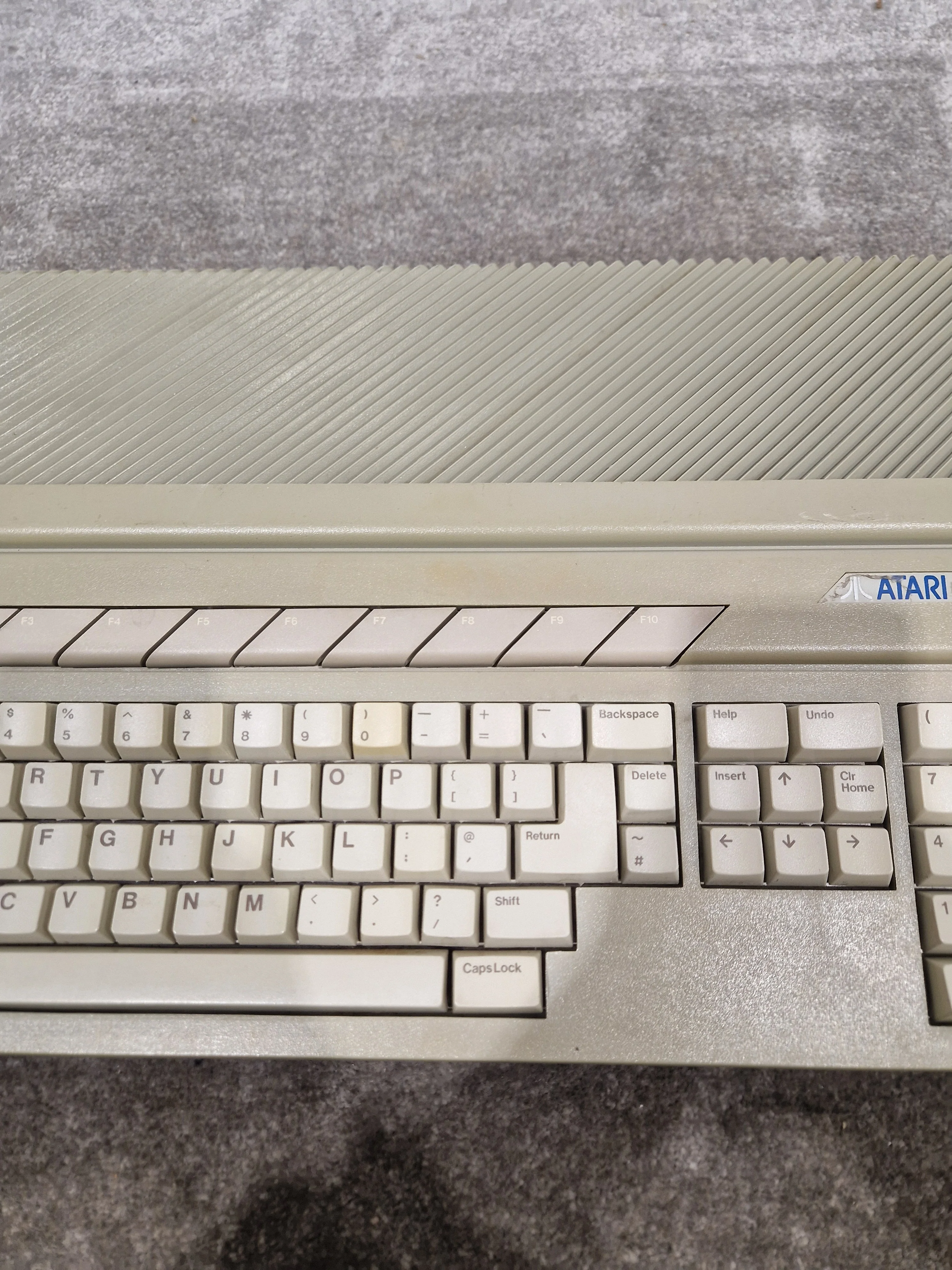 Atari 1040STFM - Classic Home Computer - Spares or Repair - Image 7
