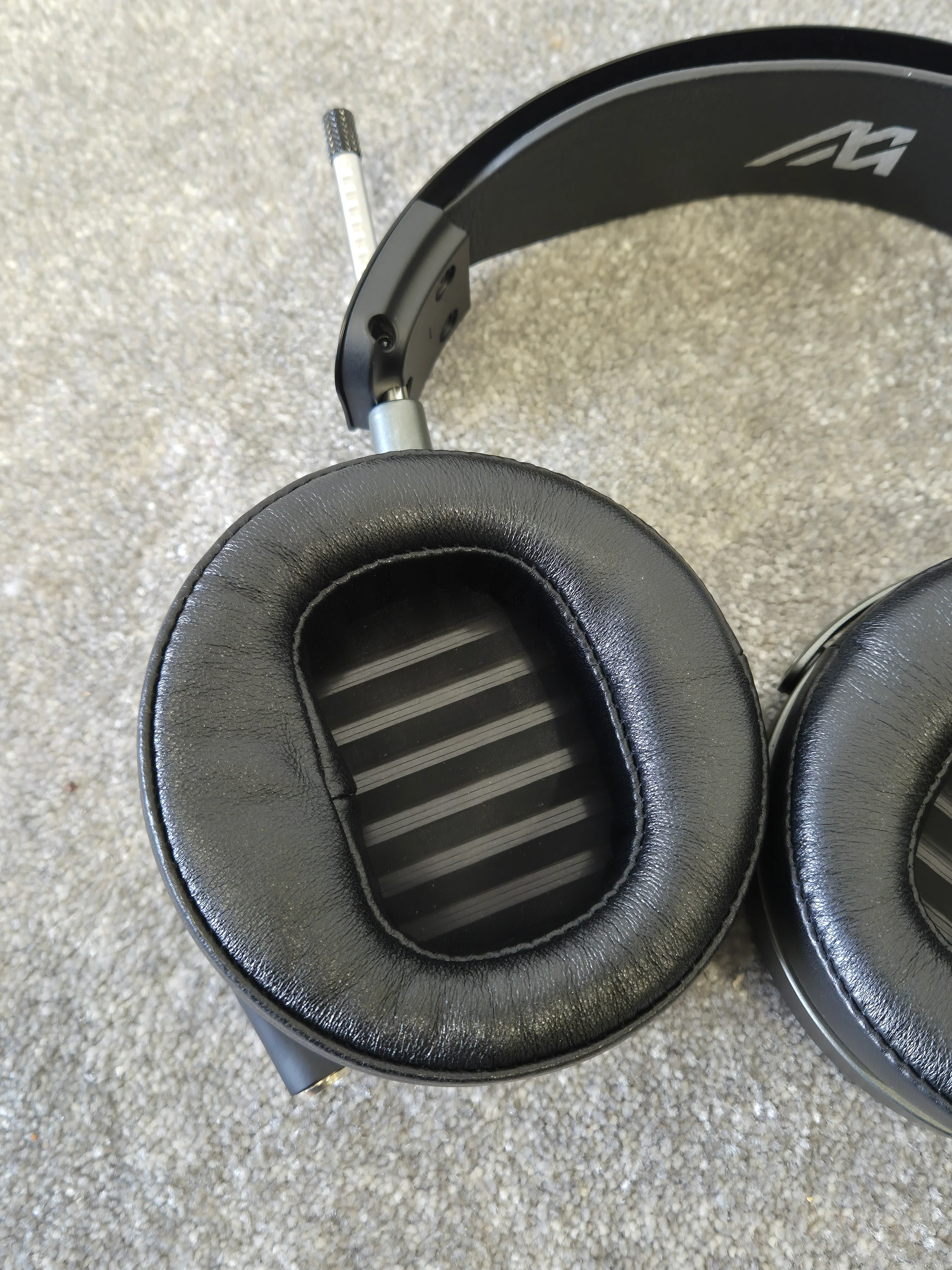 Audeze MM-500 - Professional Open Back Headphones w/ Case - New - Image 11