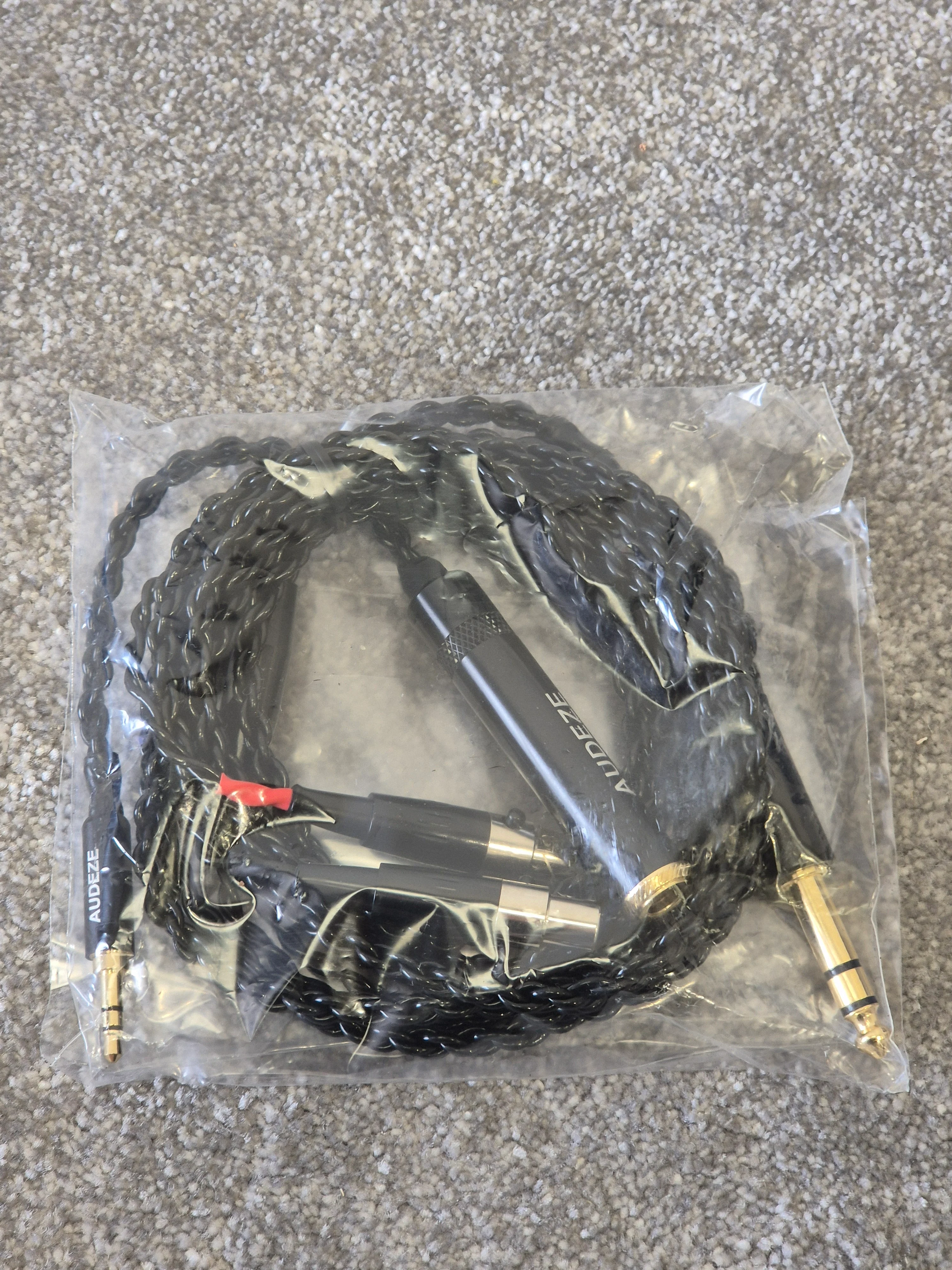 Audeze MM-500 - Professional Open Back Headphones w/ Case - New - Image 4