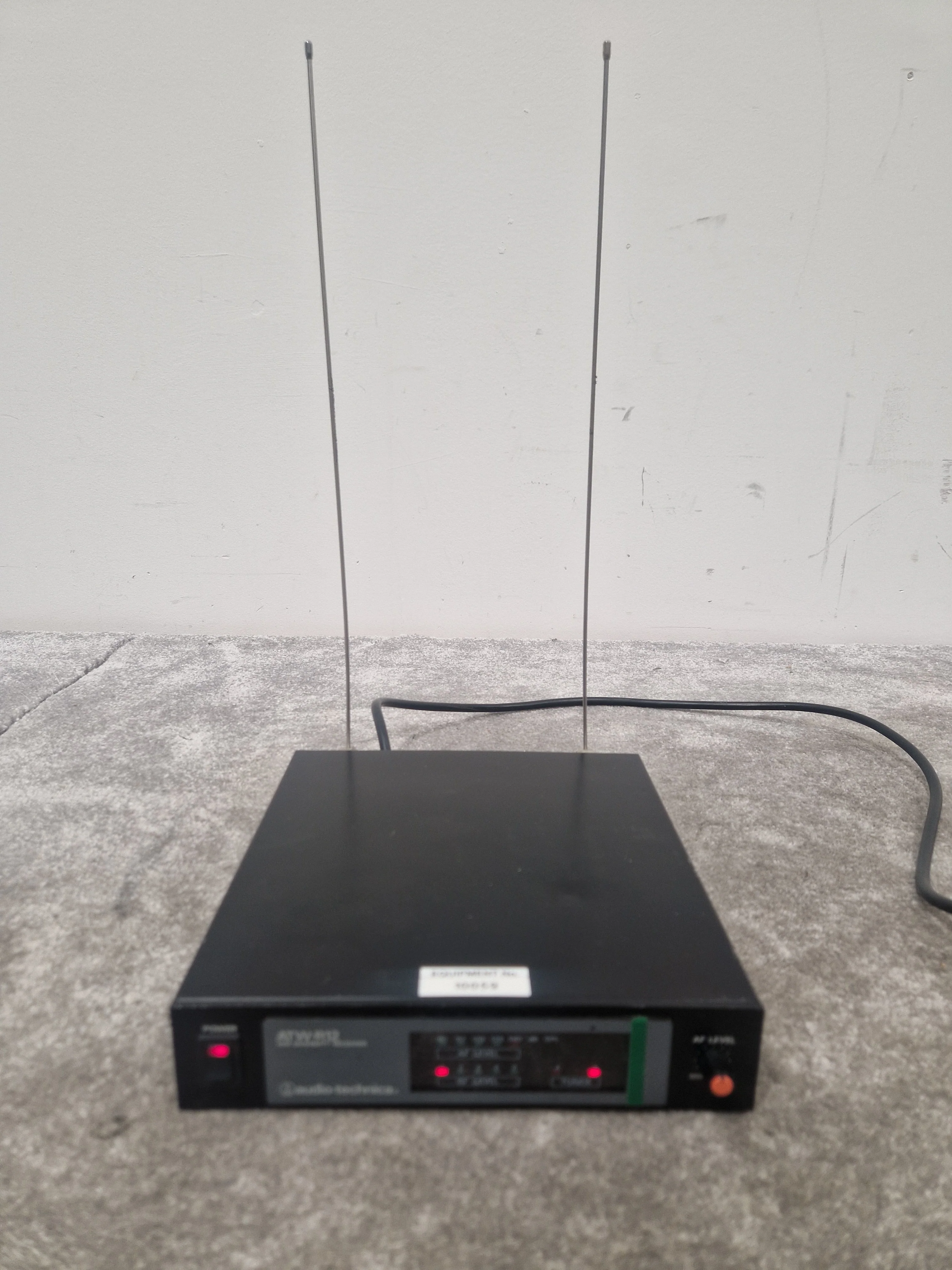 Audio-Technica ATW-R12 - Wireless Receiver, High-Fidelity Audio - Very Good - Image 3