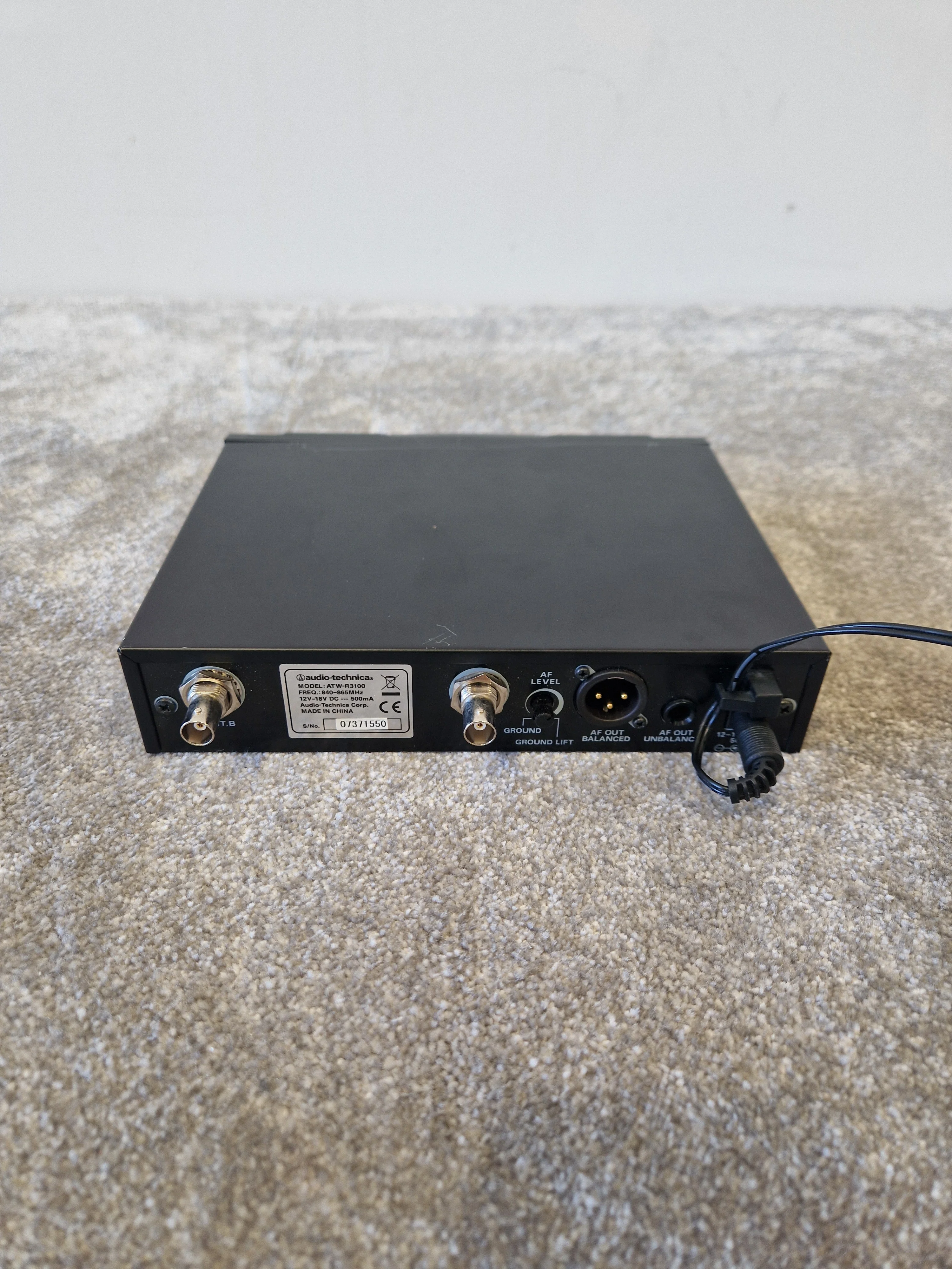 Audio-Technica ATW-R3100 UHF Wireless Receiver  – Very Good - Image 4