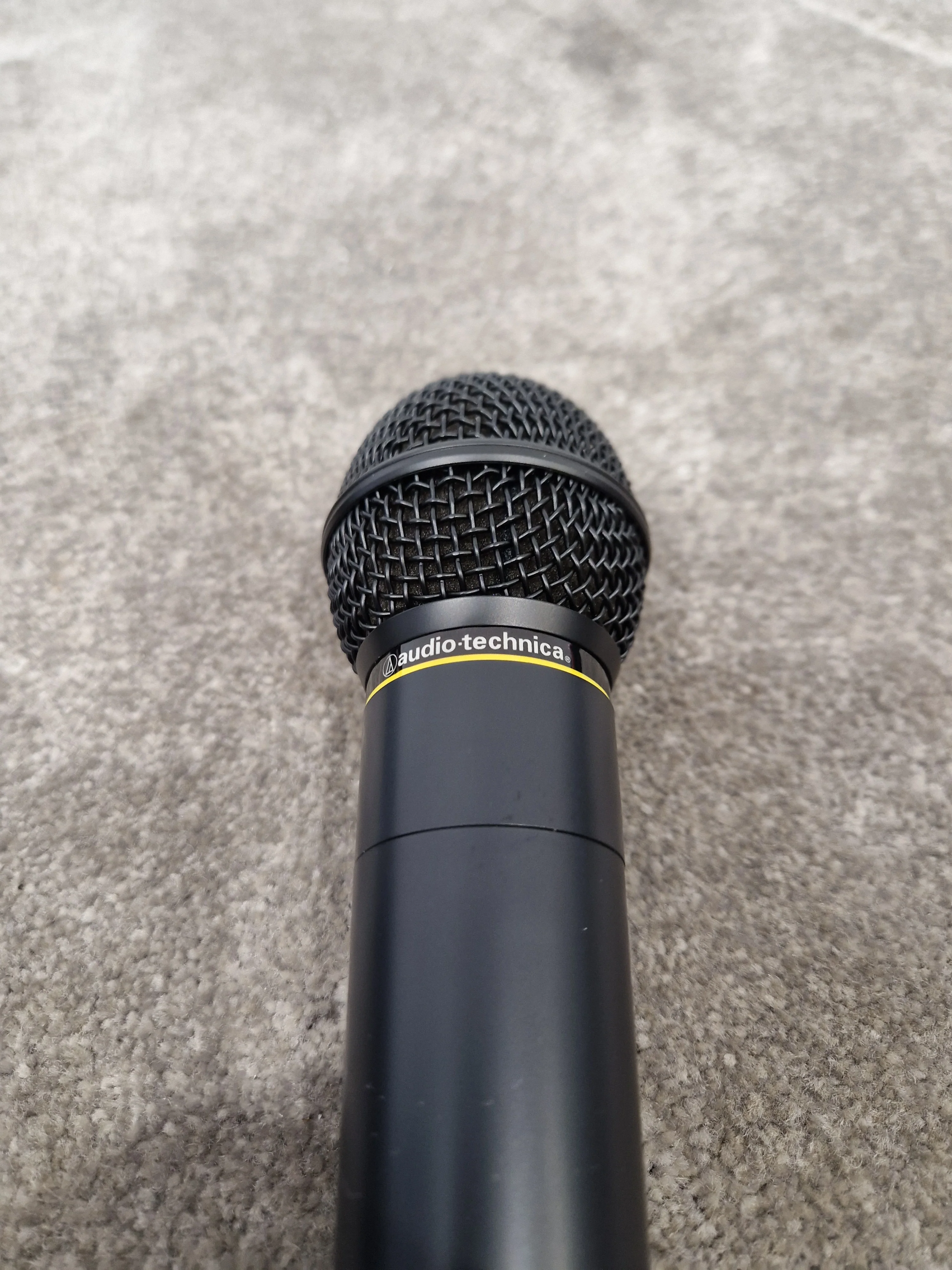 Audio-Technica ATW-R700 – UHF Wireless Microphone System – Excellent w/ Power Supply & Hard Case - Image 7