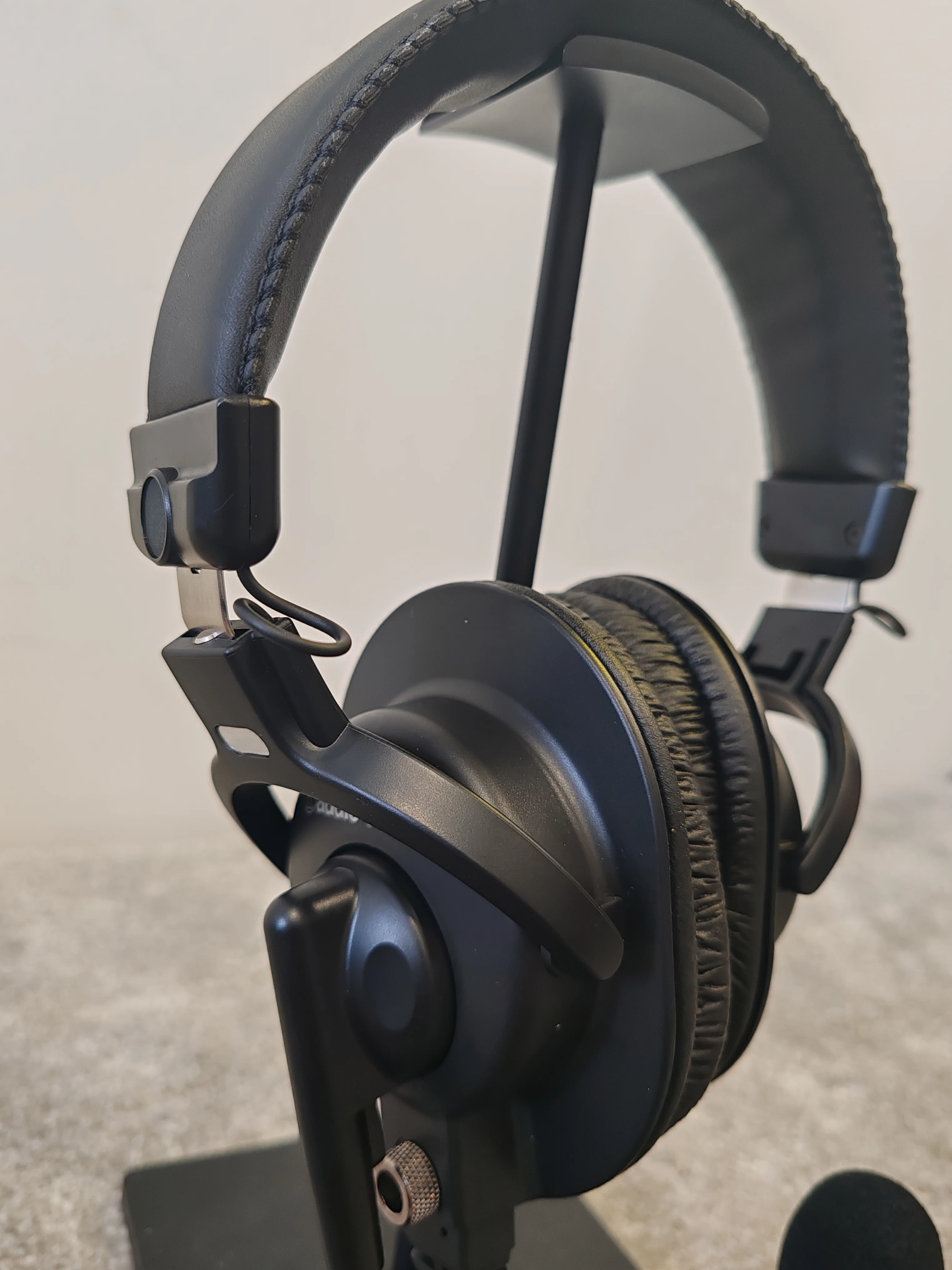 Audio-Technica BPHS1 Broadcast Headset – Cardioid Boom Mic – Excellent - Image 2