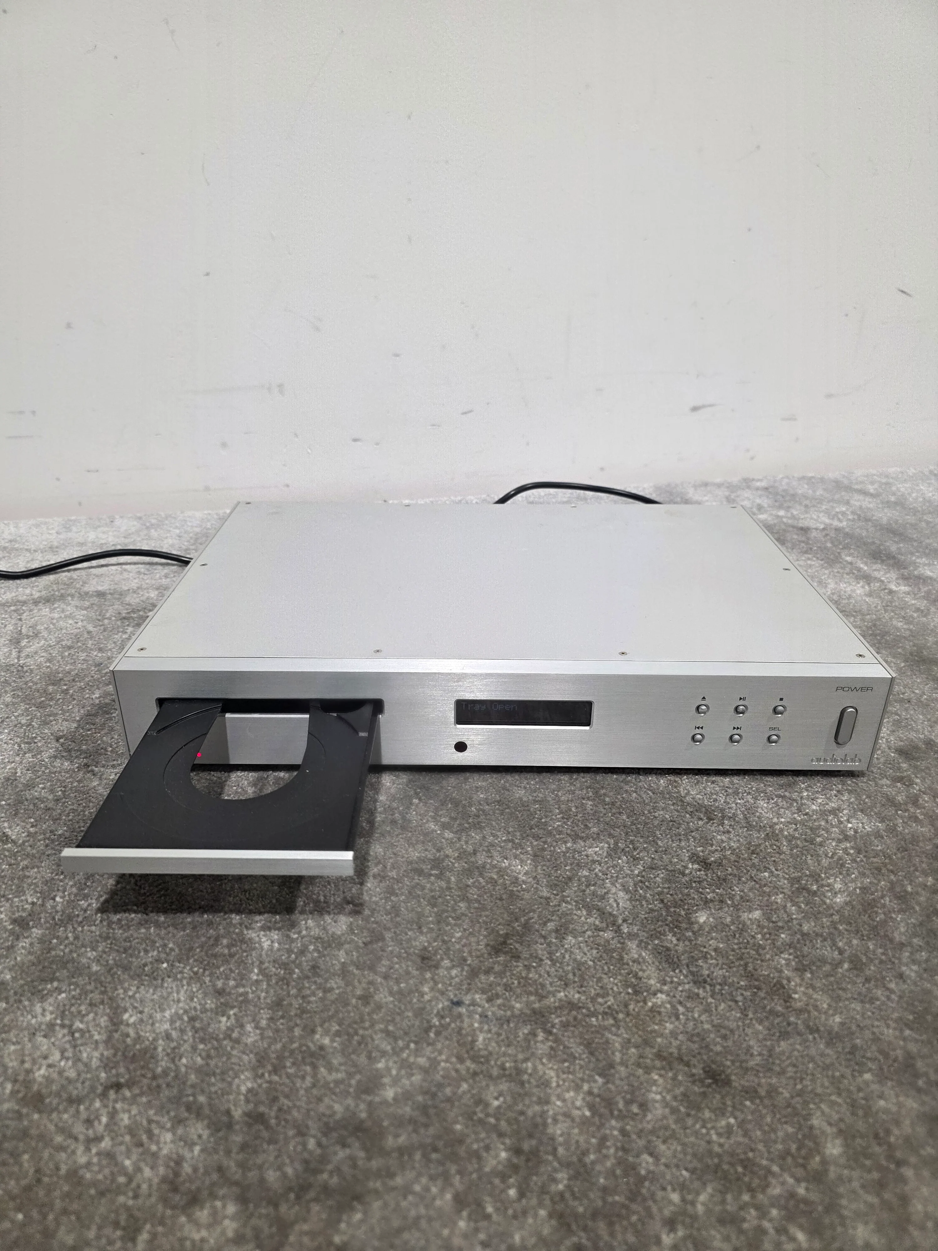 Audiolab 8200CD CD Player - High-Quality DAC - Good w/ Power Supply and Remote Control - Image 2