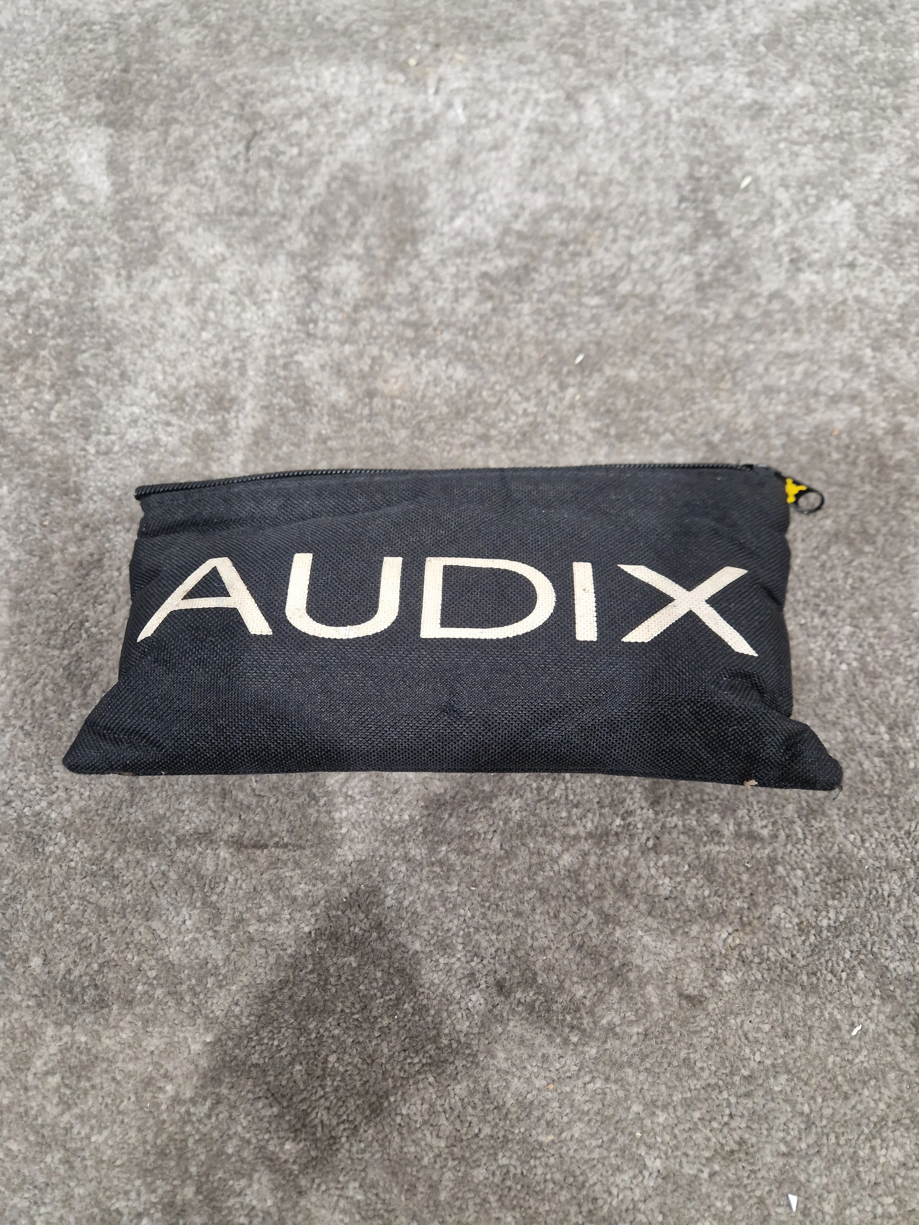 Audix OM7 Dynamic Microphone - Hypercardioid, High SPL - Excellent w/ Soft Case & Mic holder & Mic cover - Image 6