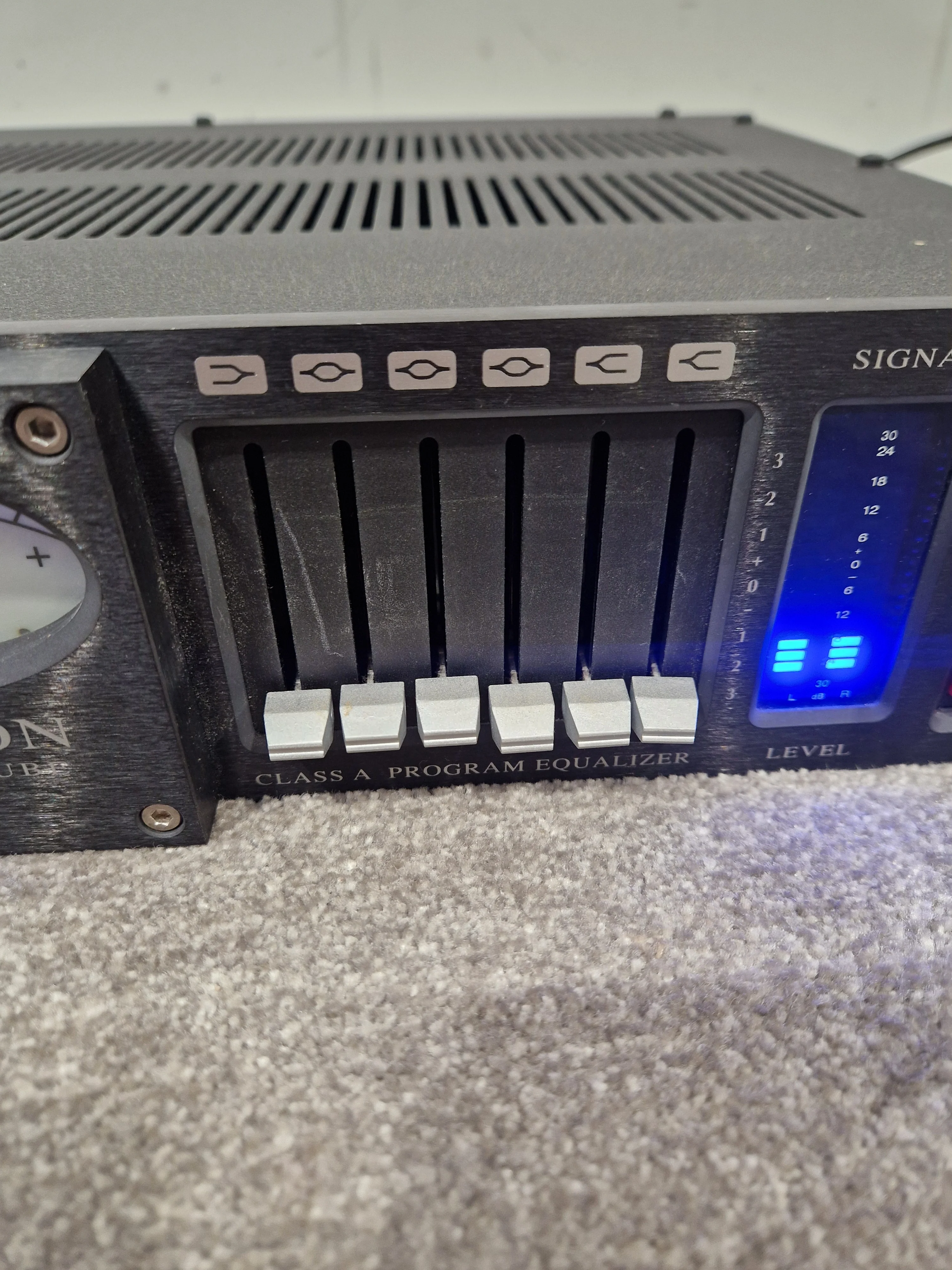 Avalon VT-747SP – Stereo Opto-Compressor & EQ – Excellent w/ Box & PSU - Image 6