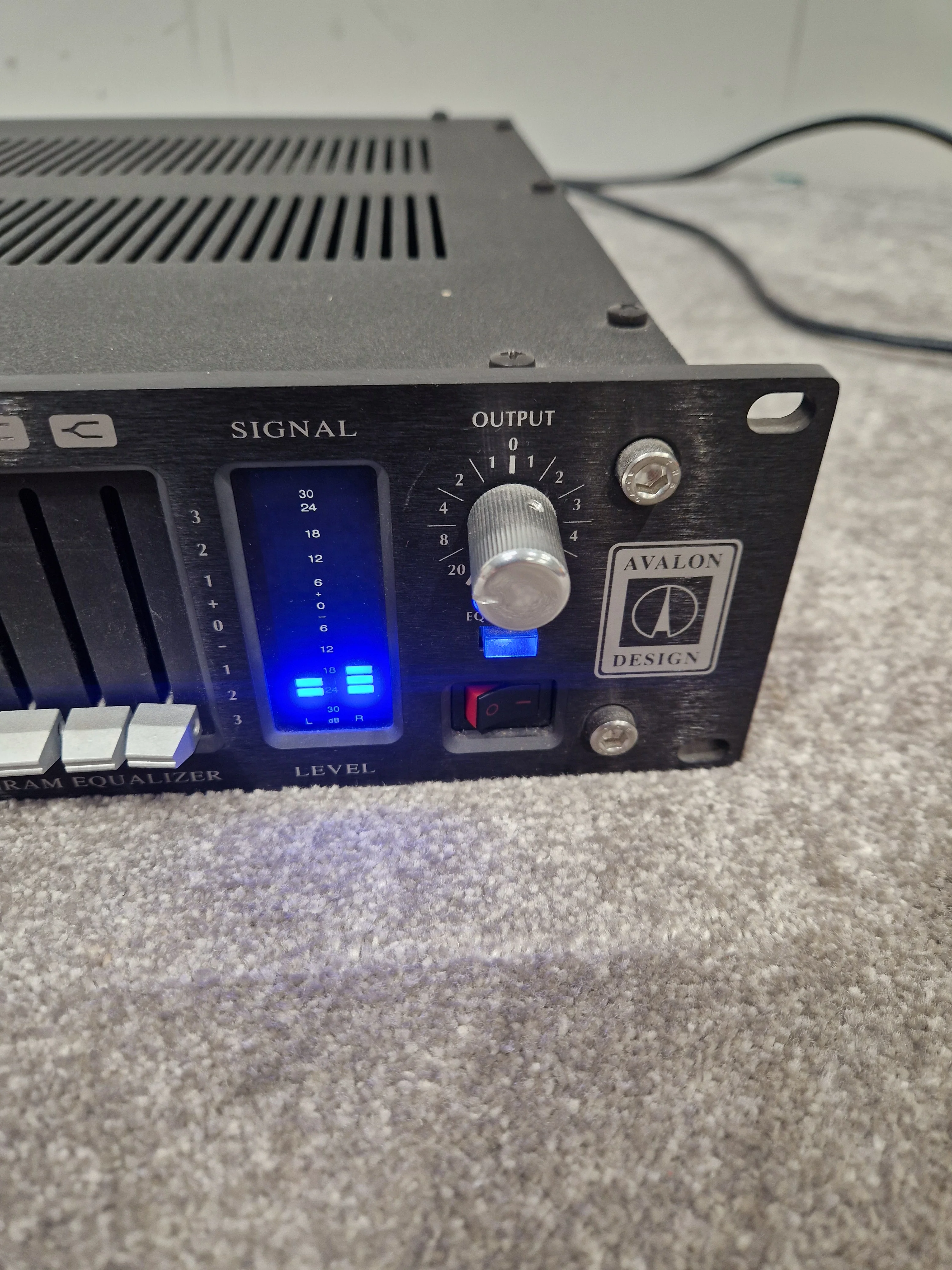 Avalon VT-747SP – Stereo Opto-Compressor & EQ – Excellent w/ Box & PSU - Image 7