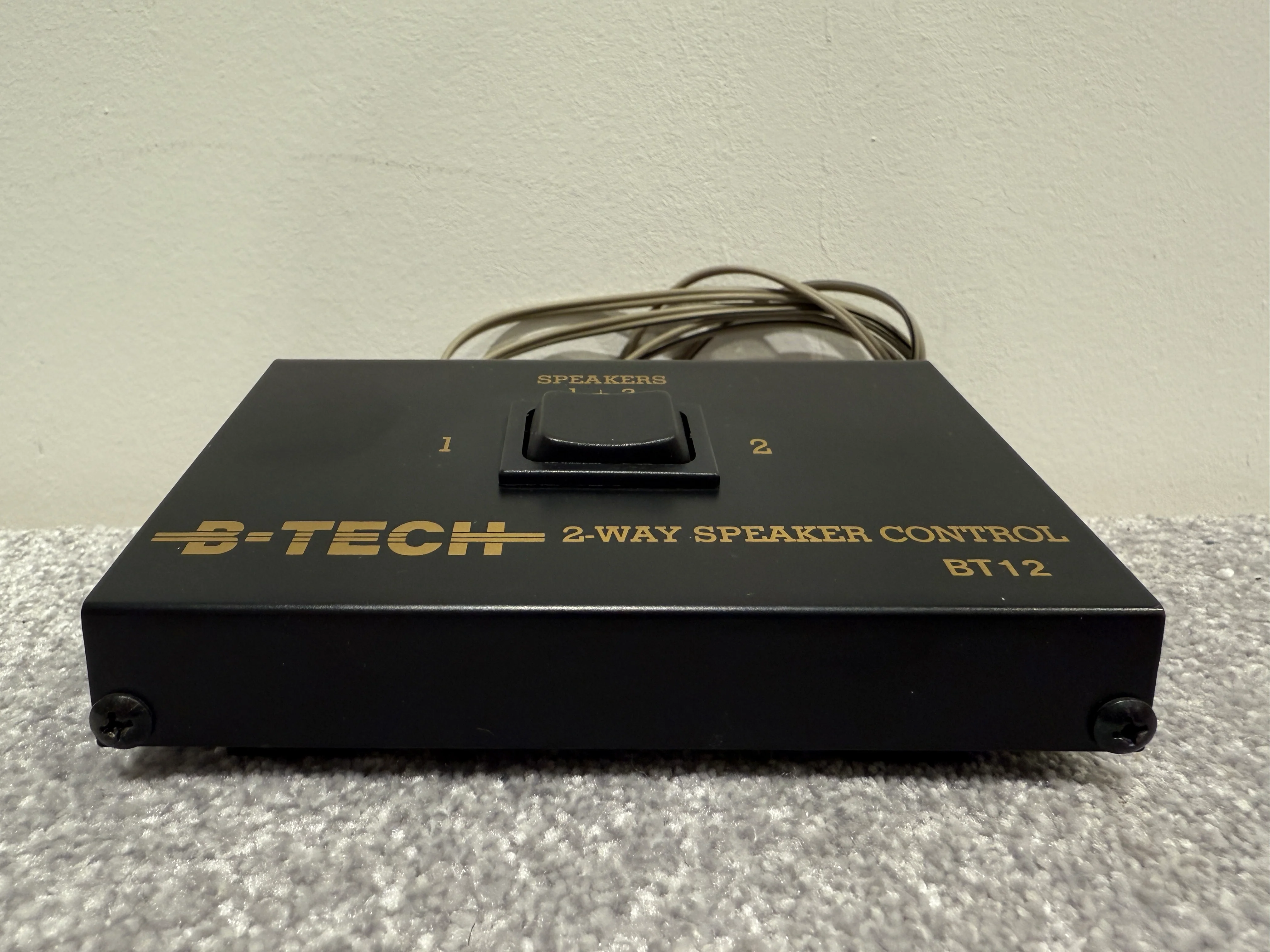 B-Tech Vintage 2-Way Speaker Control - BT12 - Hi-Fi - Image 8