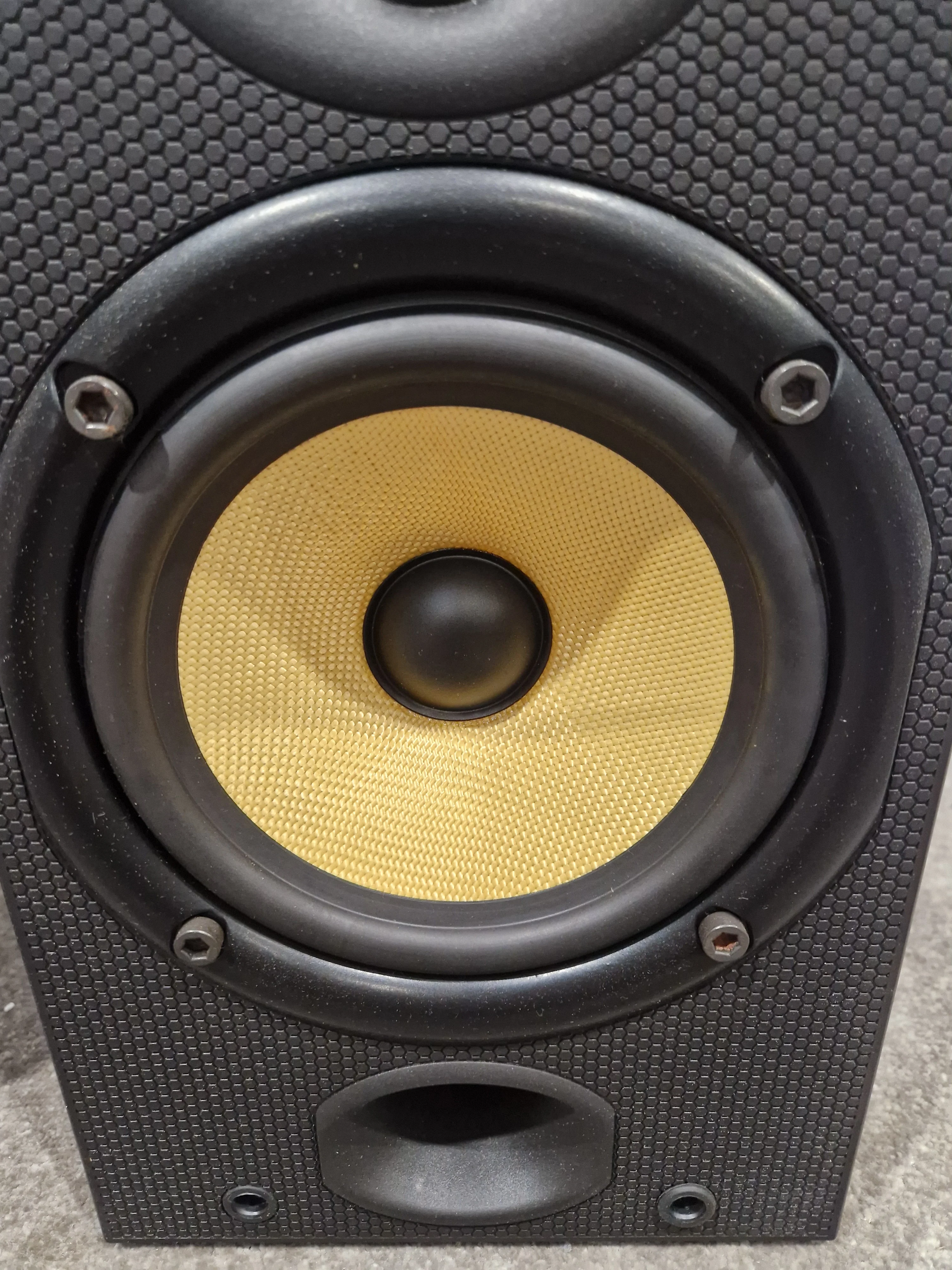 B&W DM601 Pair Speakers - Bookshelf Design - Excellent w/ Original Box - Image 13