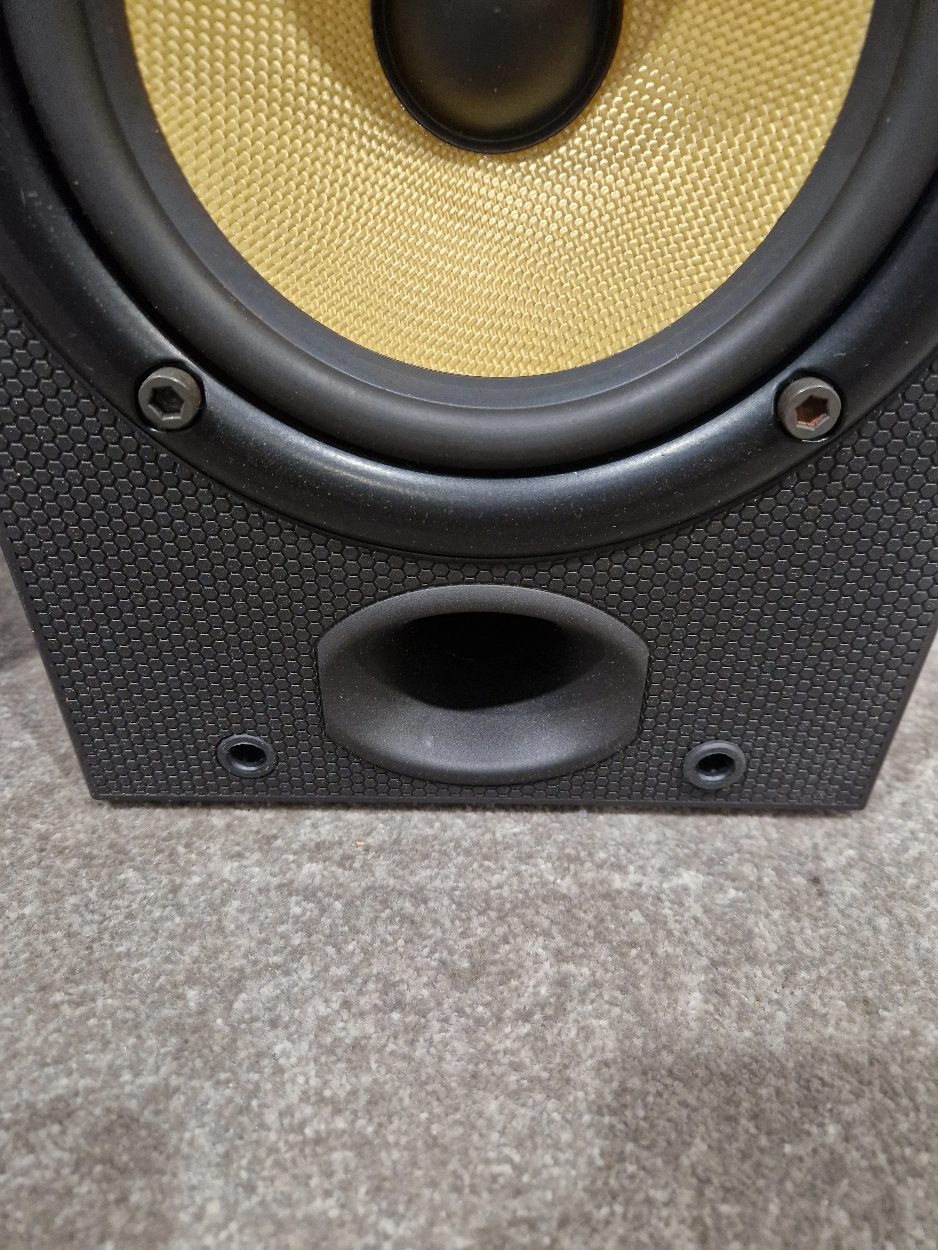 B&W DM601 Pair Speakers - Bookshelf Design - Excellent w/ Original Box - Image 15