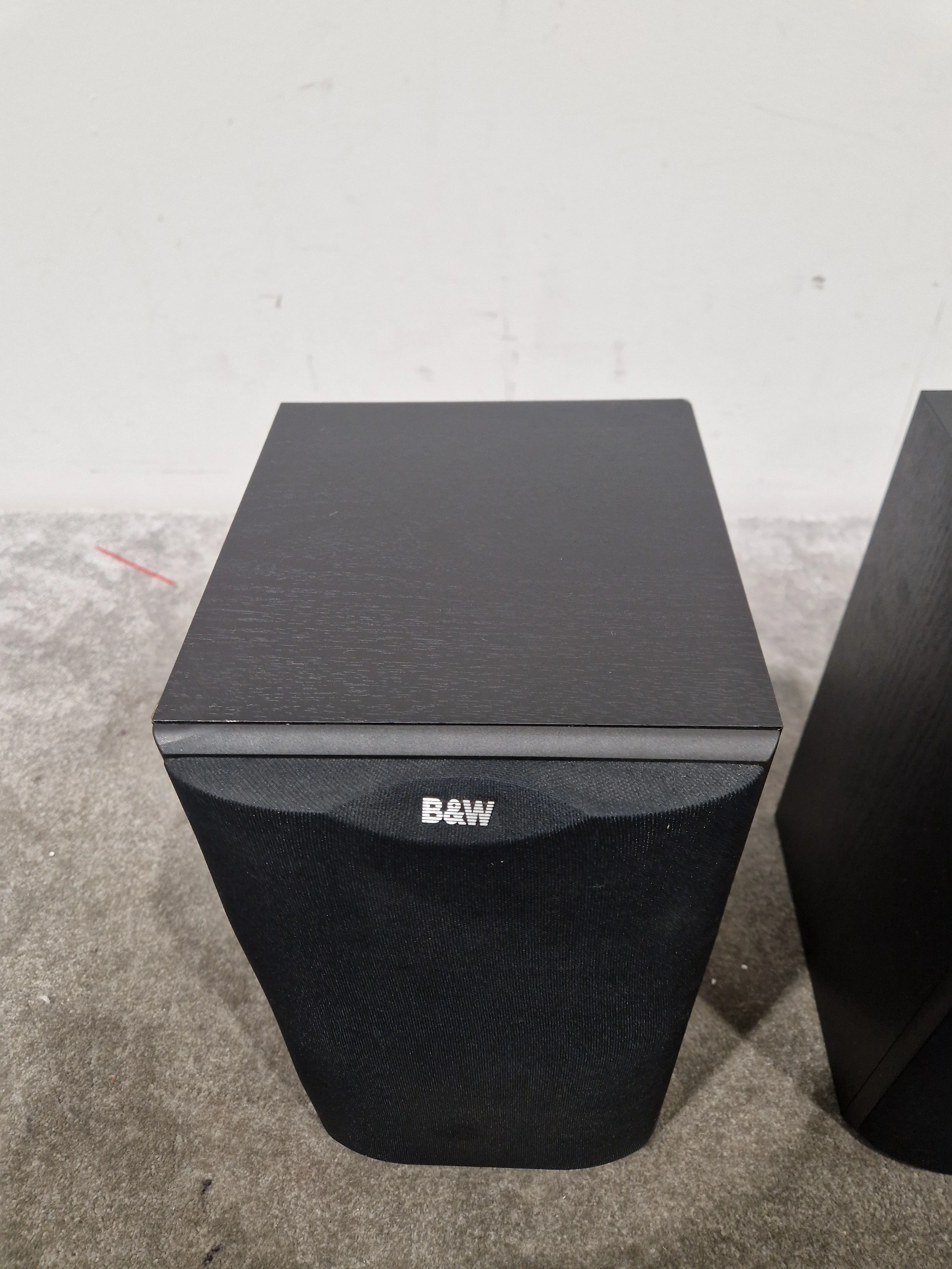 B&W DM601 Pair Speakers - Bookshelf Design - Excellent w/ Original Box - Image 8