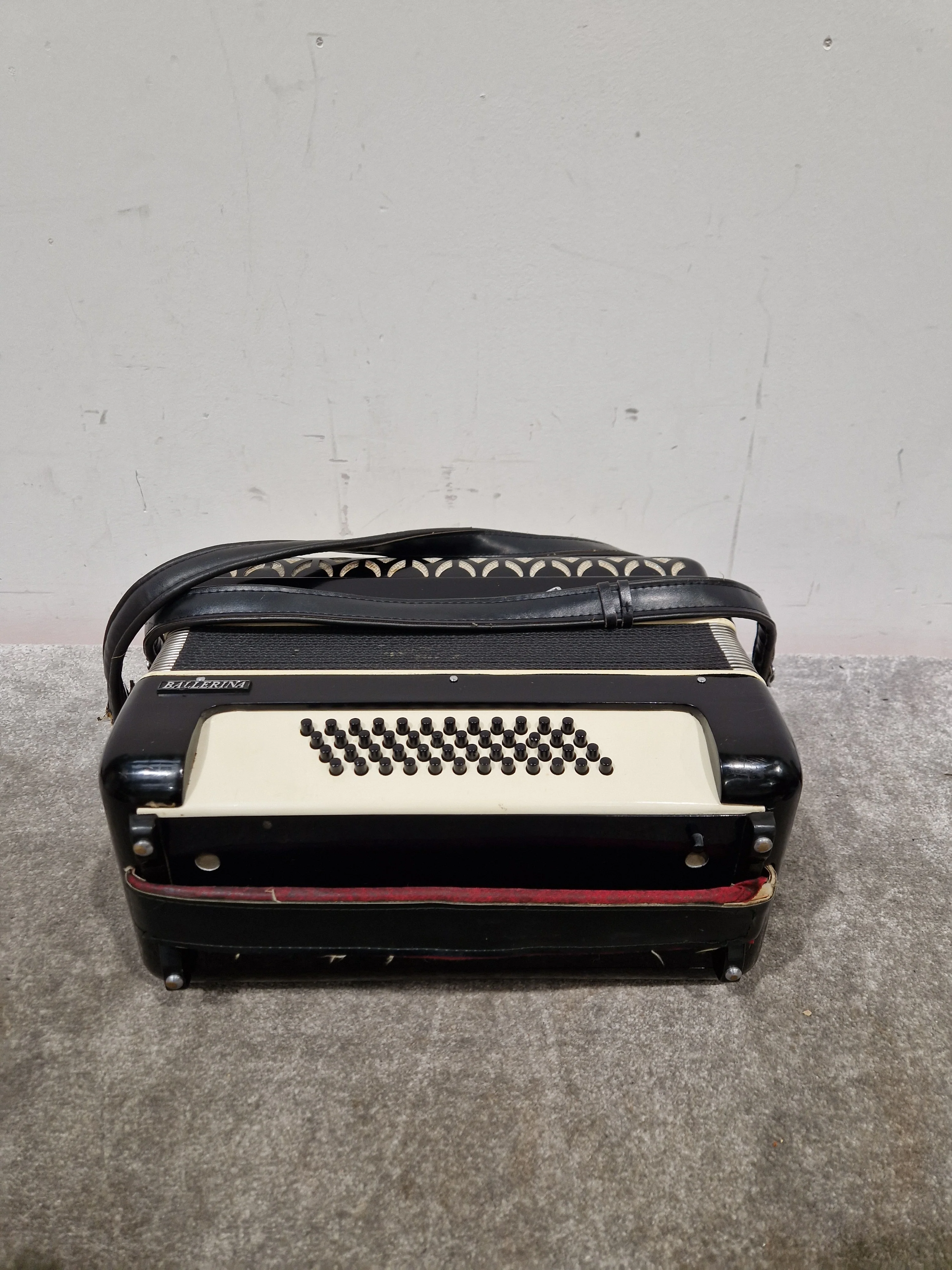 Baile Ballerina Piano Accordion Black Accordion - Well-Preserved Craftsmanship - Good w/ Hard Case - Image 17