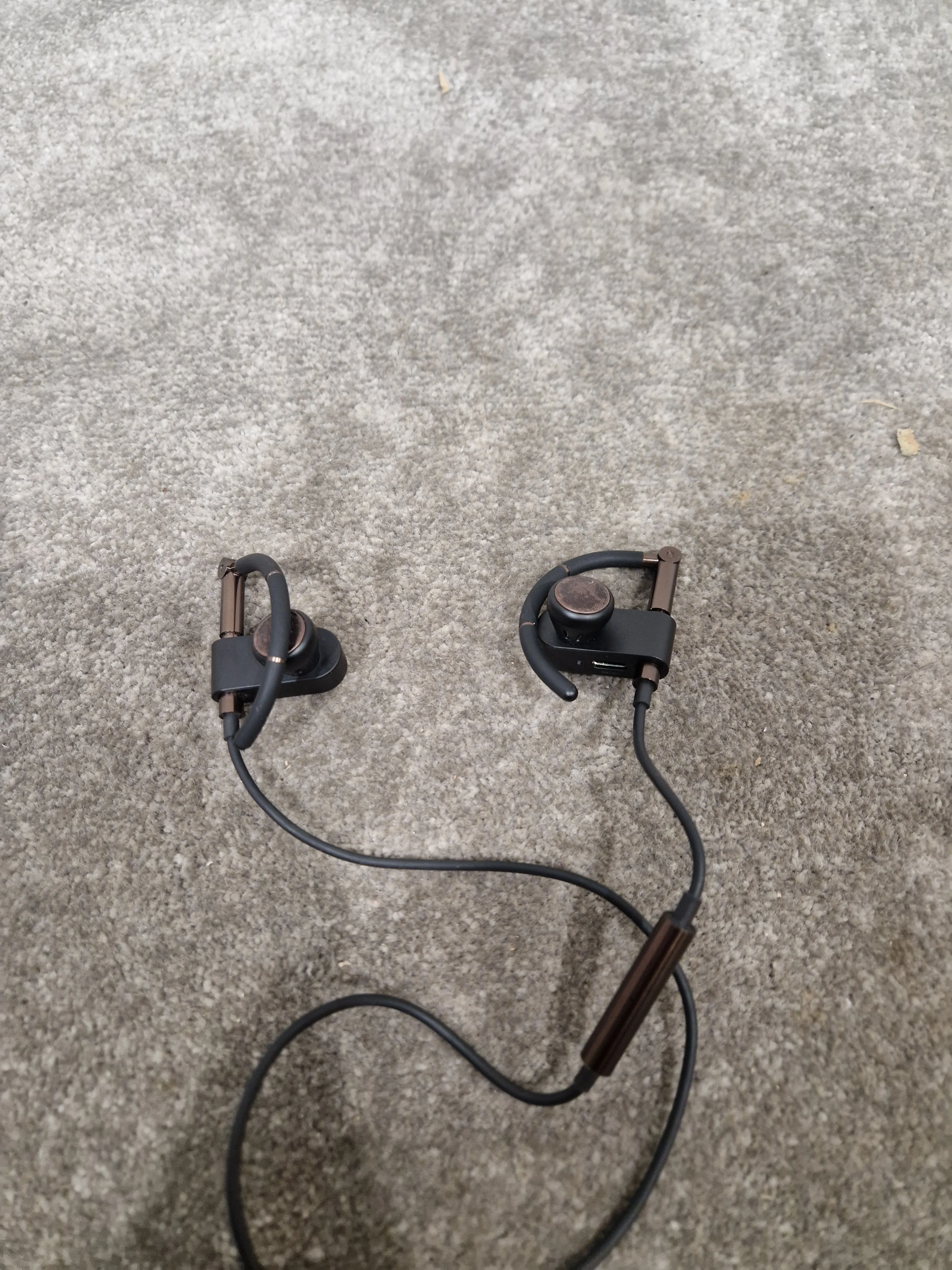 Bang & Olufsen Earset - Wireless Earphones - Bronze/Copper - Good - Image 12