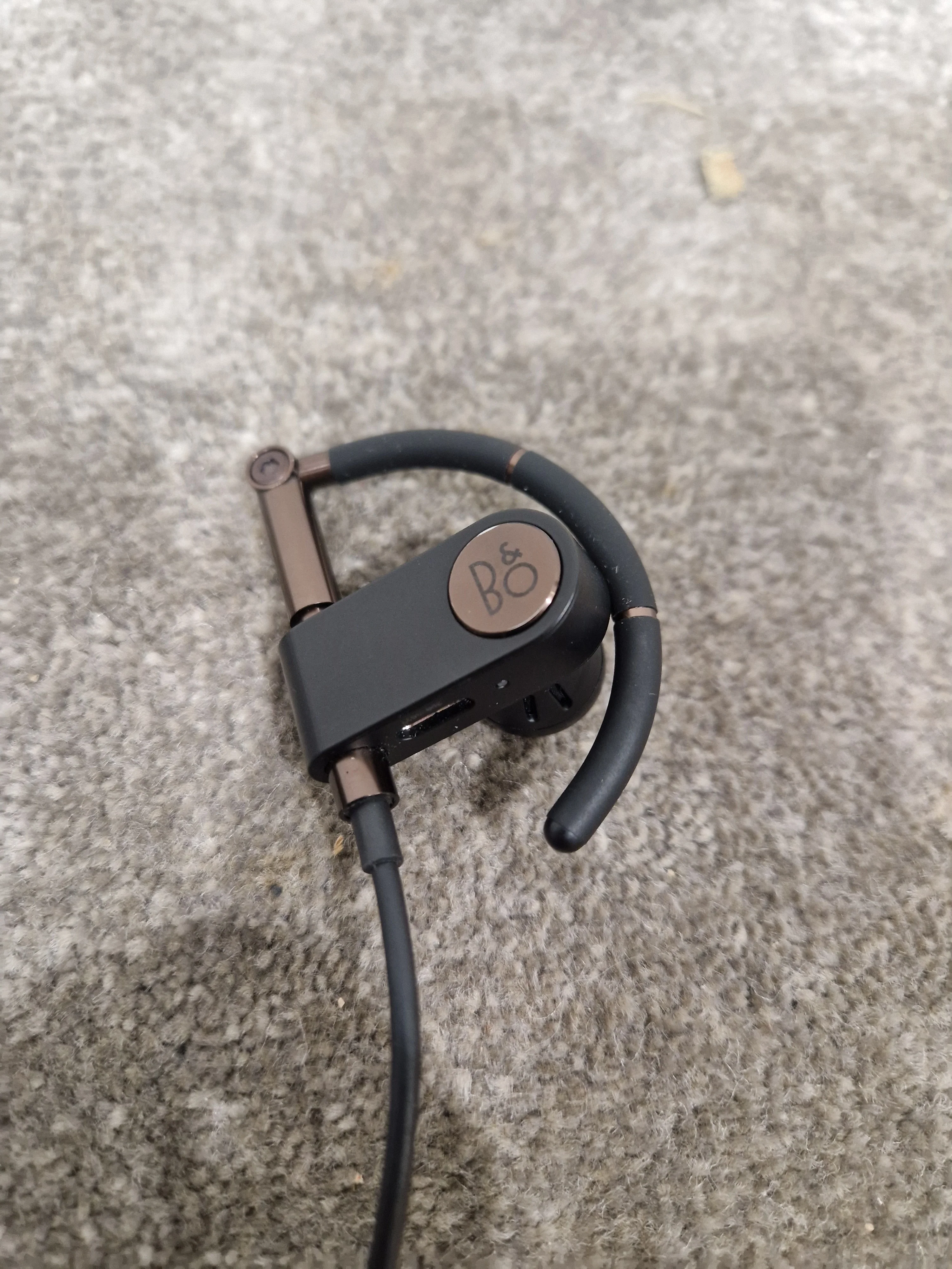 Bang & Olufsen Earset - Wireless Earphones - Bronze/Copper - Good - Image 5