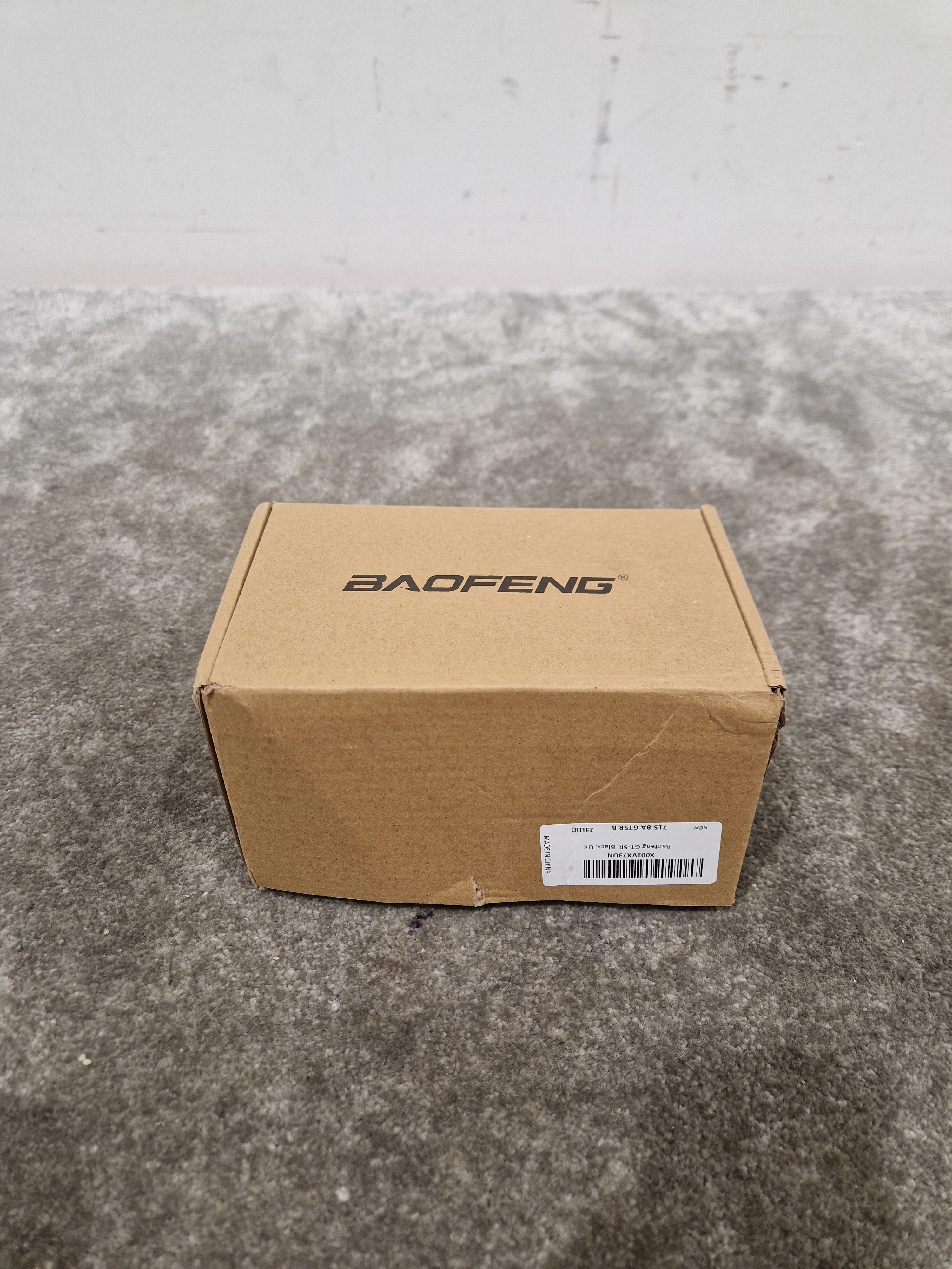 Baofeng UV-5R Black Receiver - Like New w/ Original Box & charging port, Antennae - Image 15