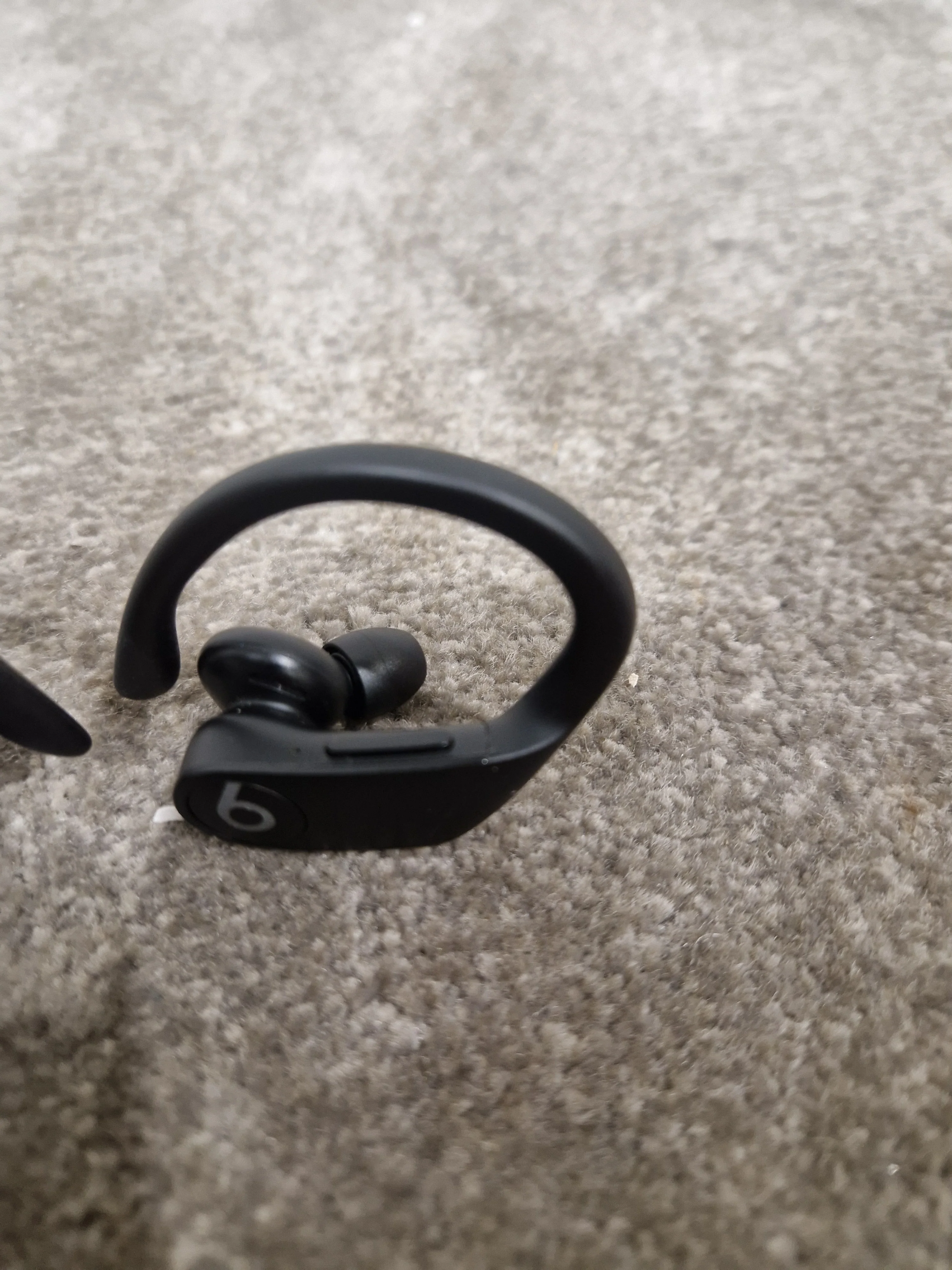Beats Powerbeats Pro - Wireless Earbuds - Black - Excellent - Image 10