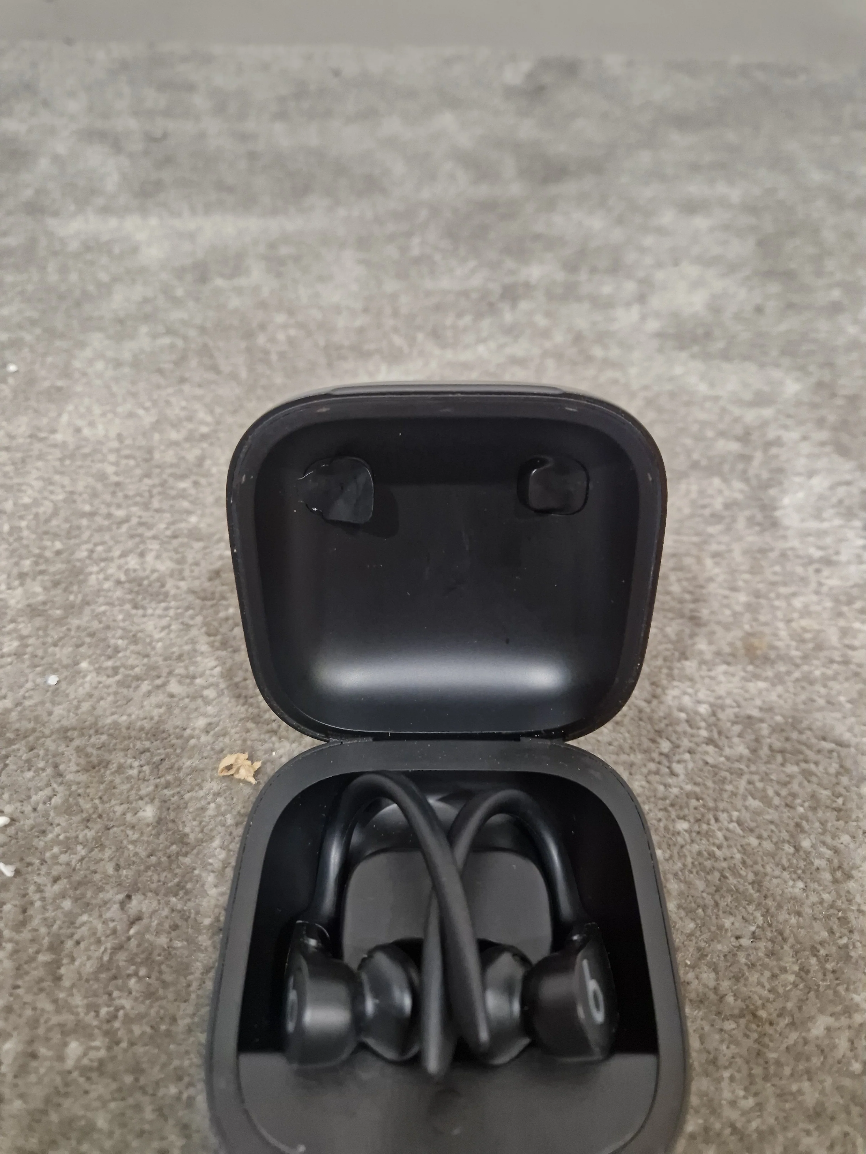 Beats Powerbeats Pro - Wireless Earbuds - Black - Excellent - Image 2
