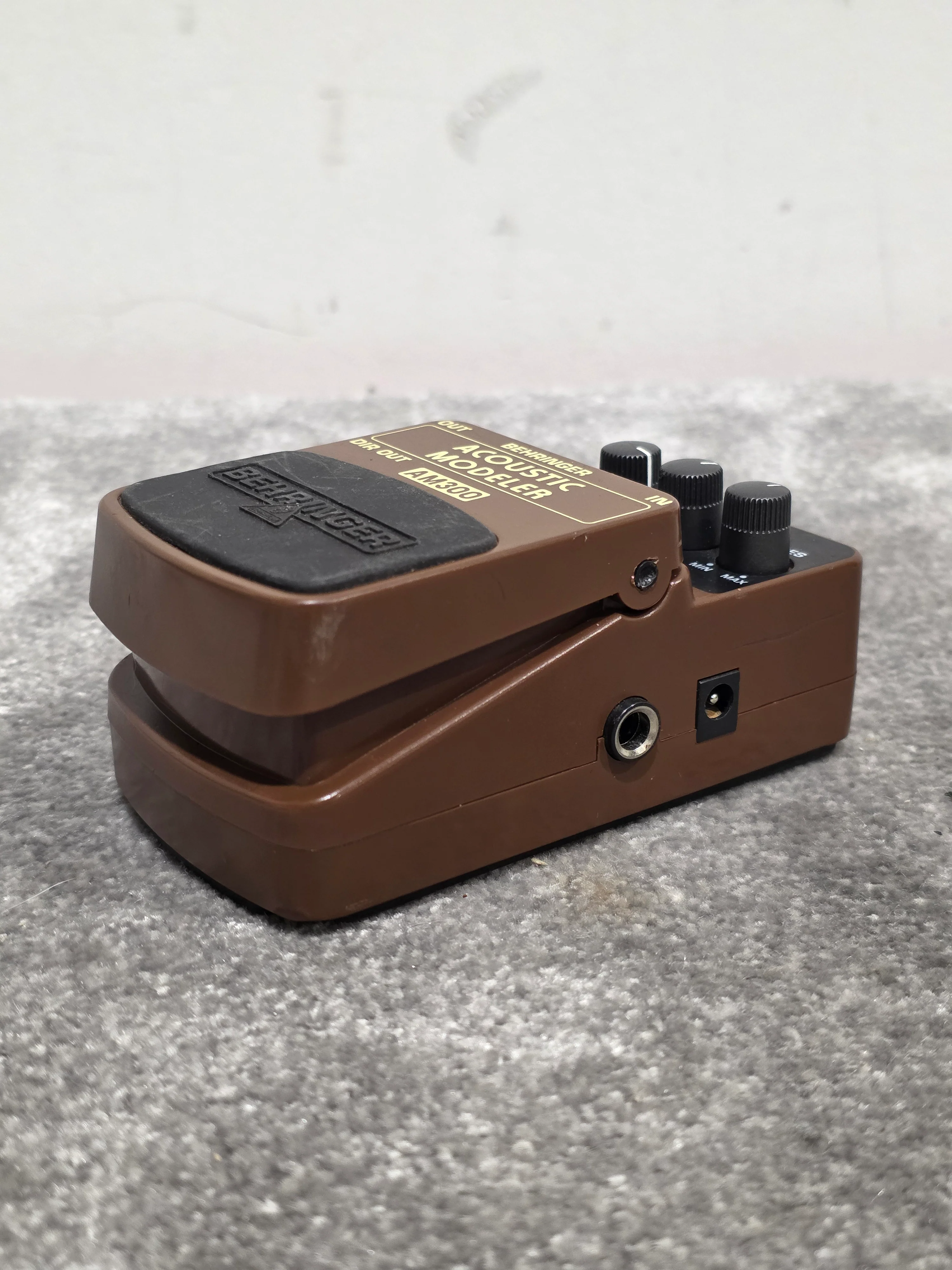Behringer AM300 - Acoustic Modeler Effects Pedal - Brown - Good - Image 2