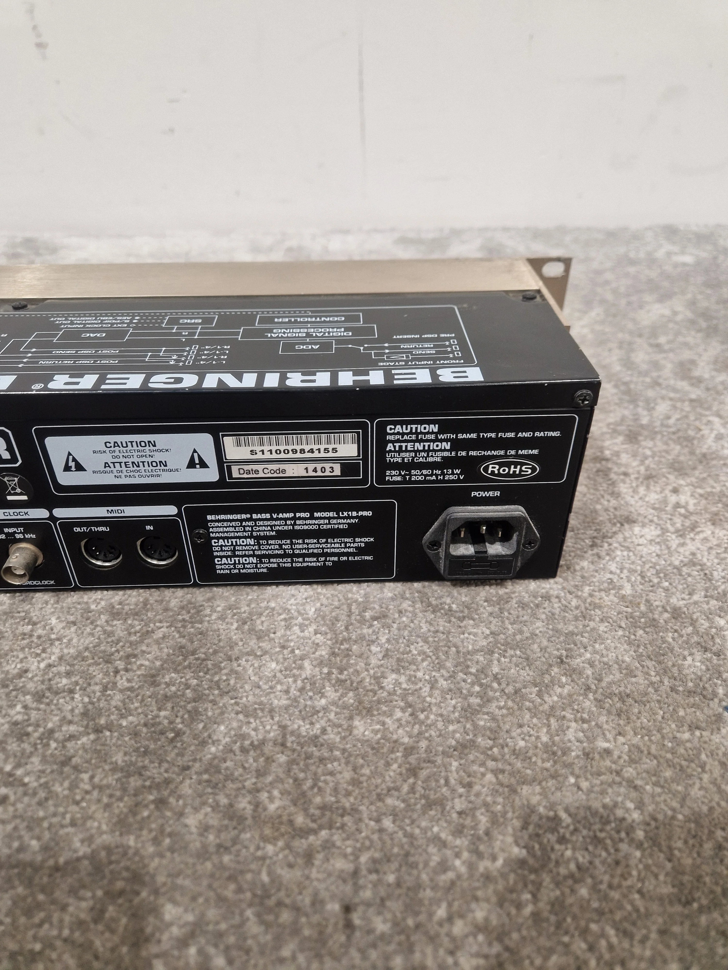 Behringer Bass V-AMP Pro Effects Processor - Multi-Effects - Excellent w/ Power Supply - Image 10