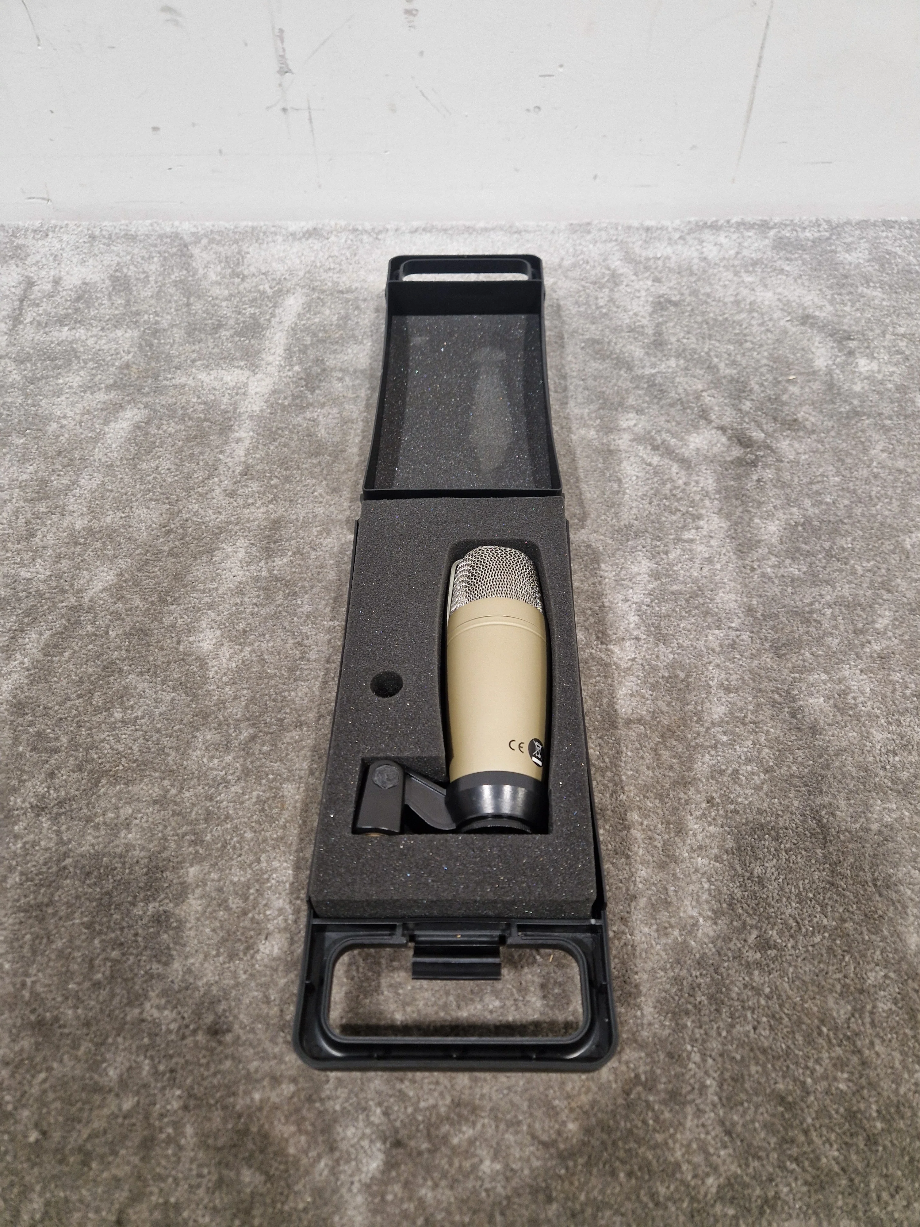 Behringer C-1 Microphone - Cardioid Condenser - Very Good w/ Hard Case - Image 10