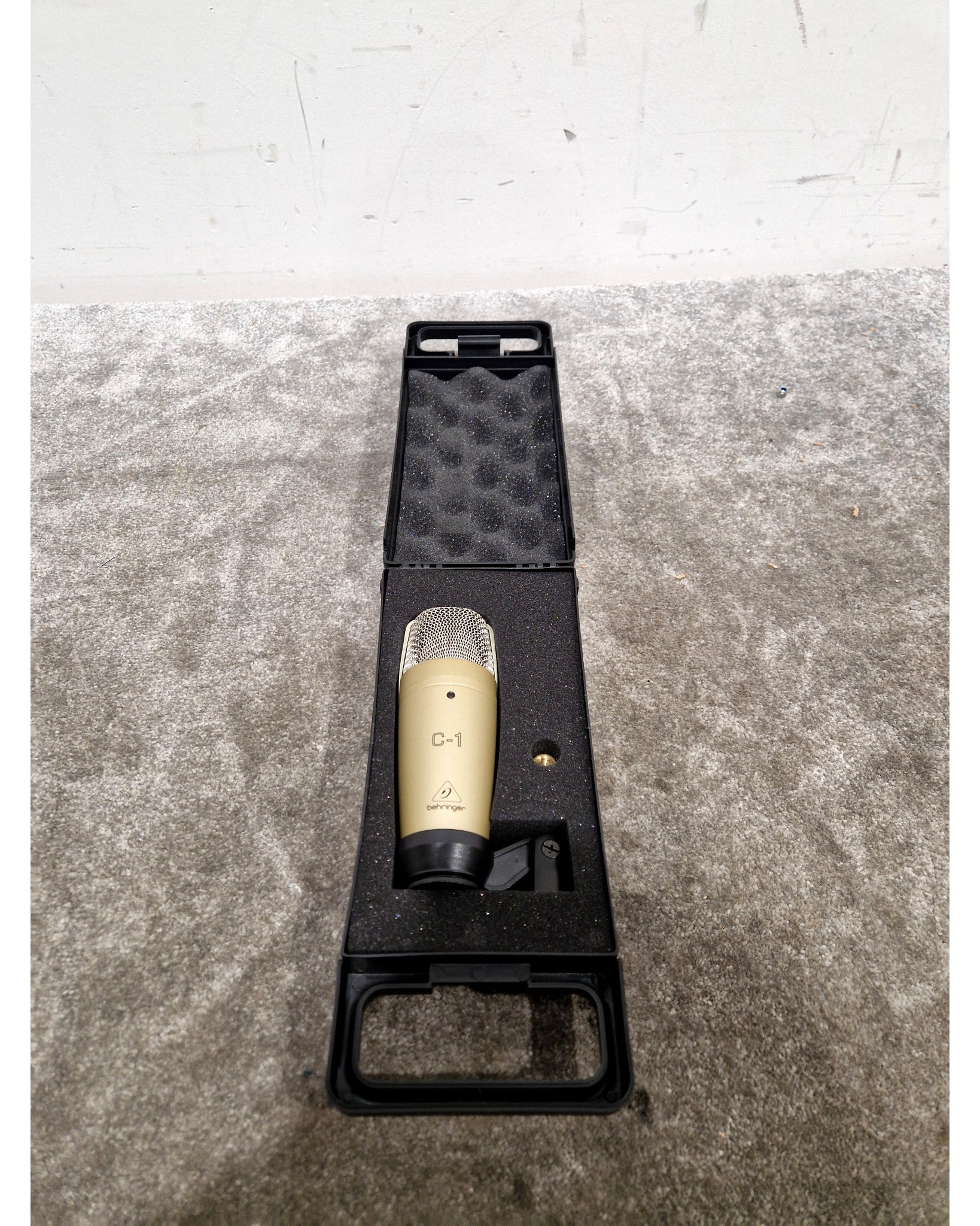 Behringer C-1 - Studio Condenser Microphone - Excellent w/ Hard Case, Original Box & Manuals - Image 10