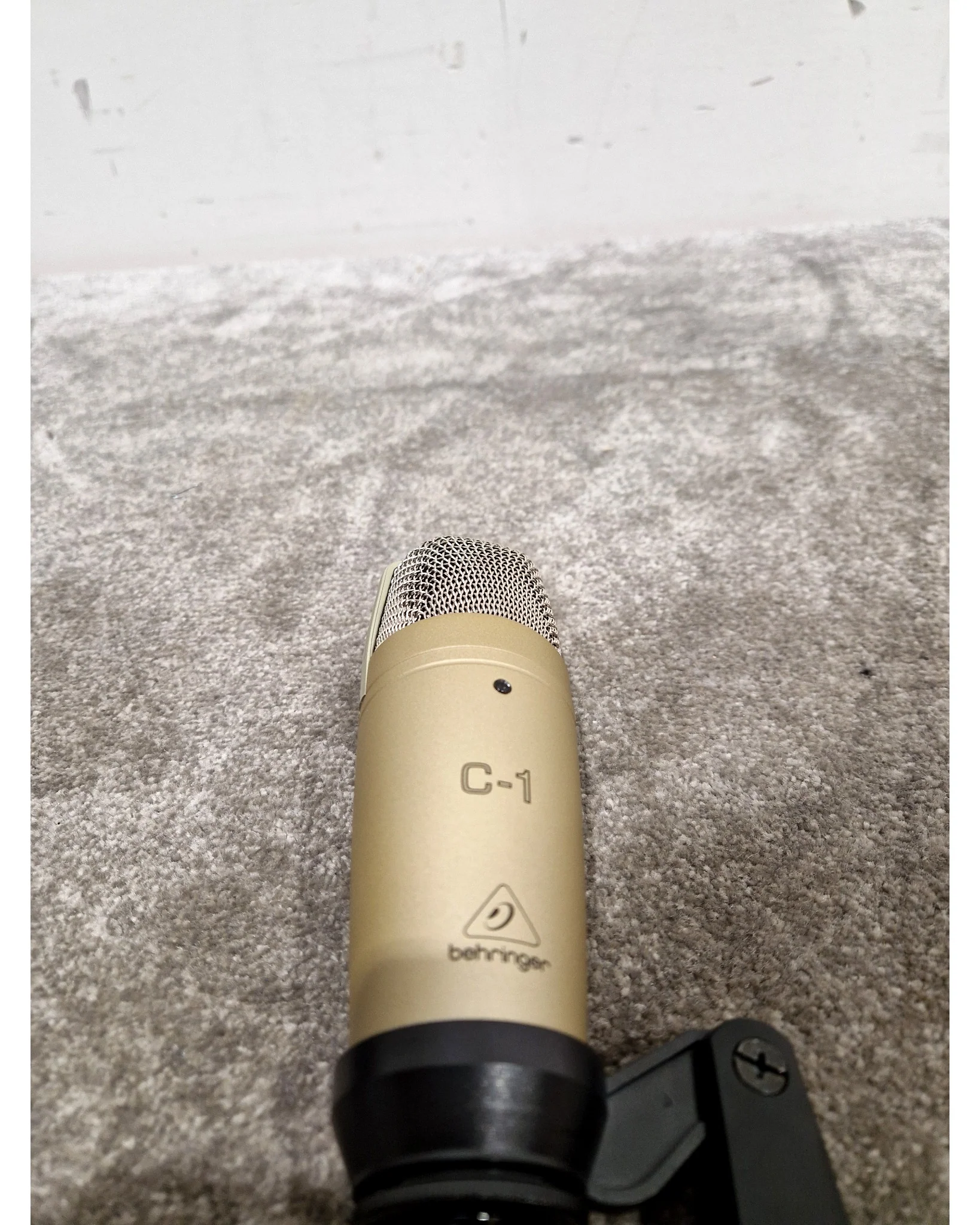 Behringer C-1 - Studio Condenser Microphone - Excellent w/ Hard Case, Original Box & Manuals - Image 2